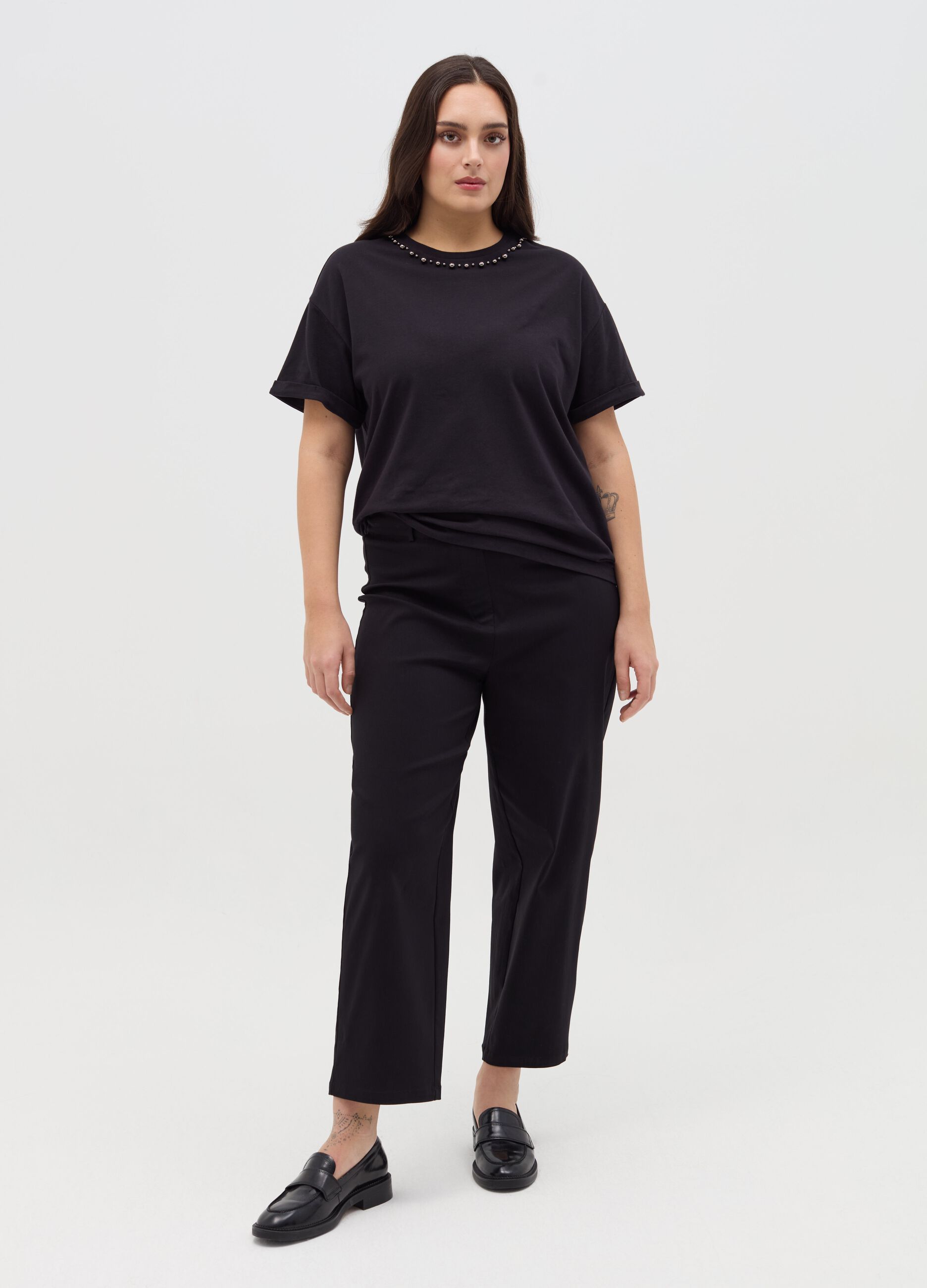 Curvy oversize T-shirt with appliqués