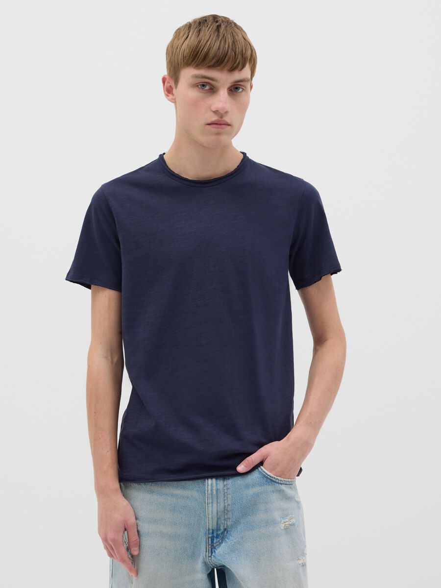 Cotton T-shirt with round neck_0