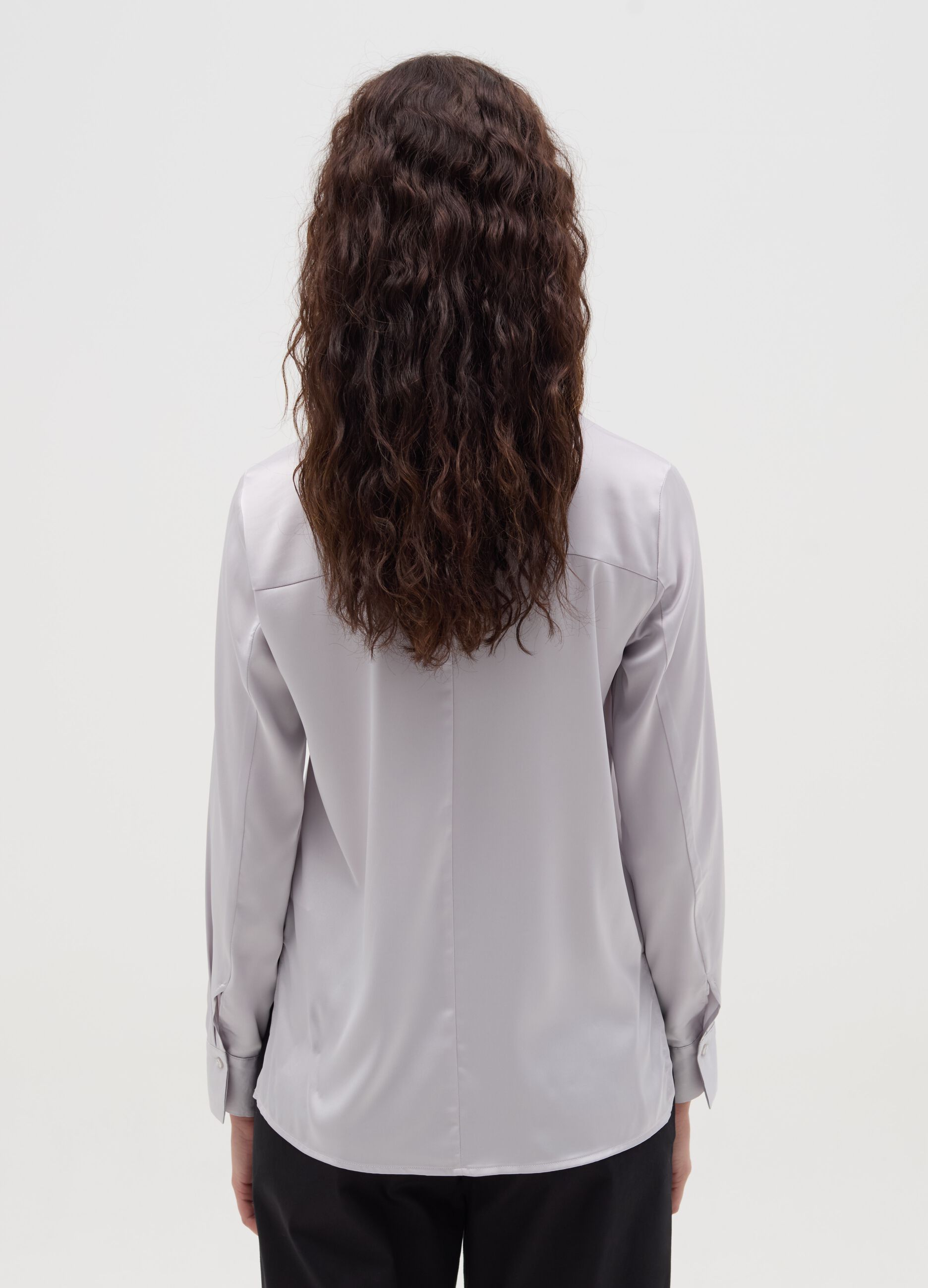 Camicia in satin con spacchetti