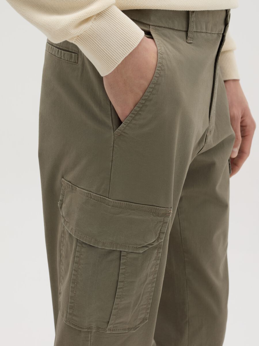 Slim-fit cargo pants in stretch cotton_2
