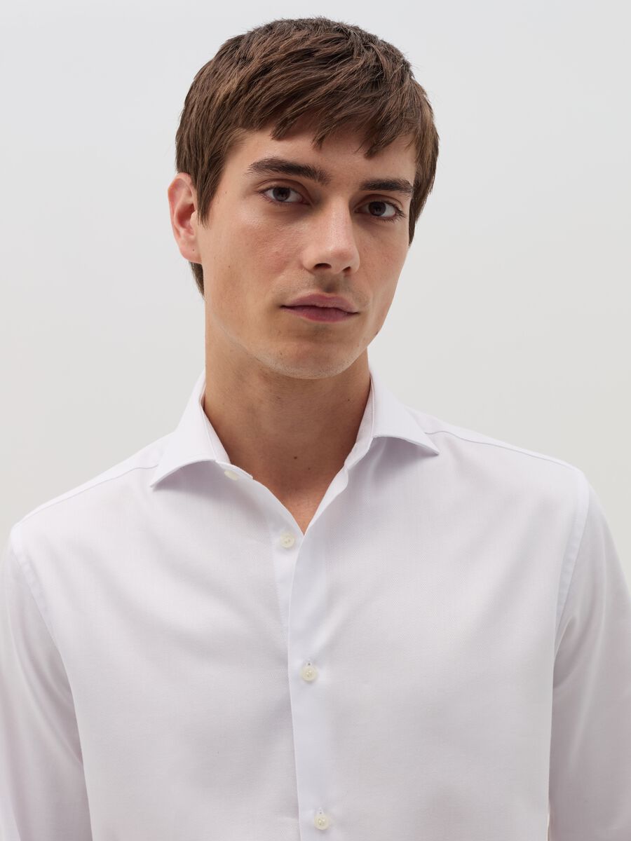 Regular-fit shirt in easy-iron cotton_2