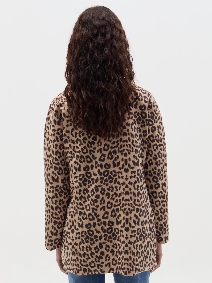 Long open jacket with animal print_3