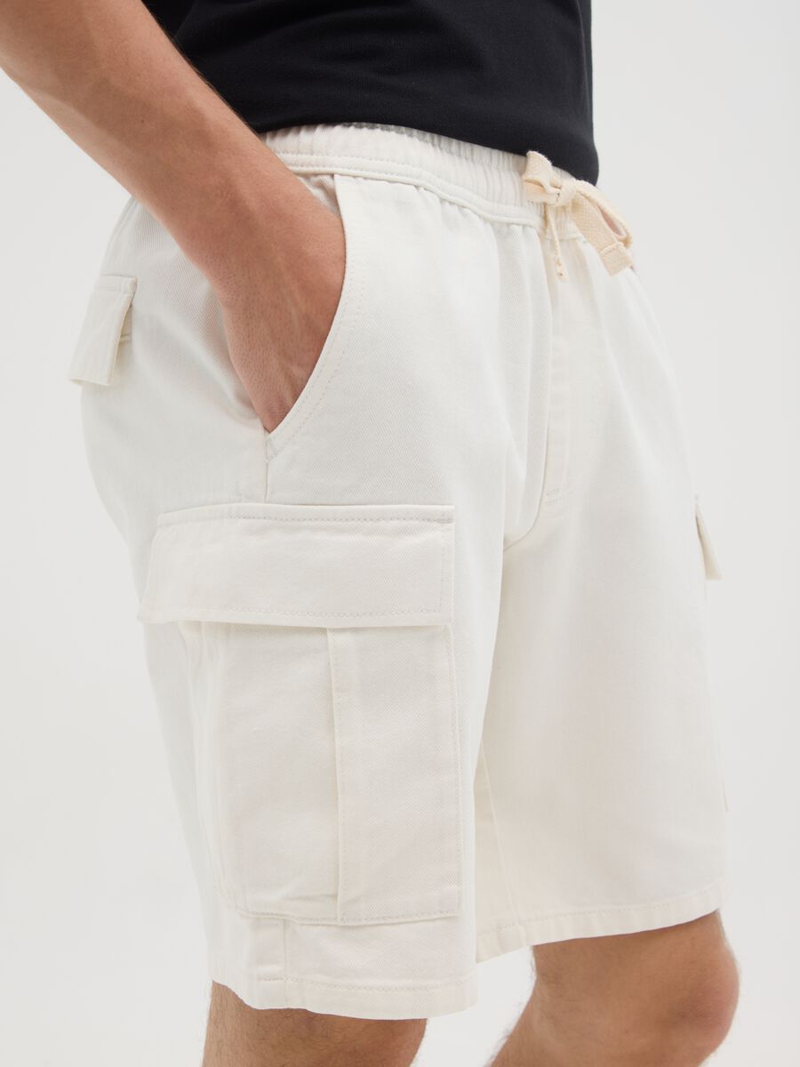 Men's white pure cotton wide leg cargo shorts_2