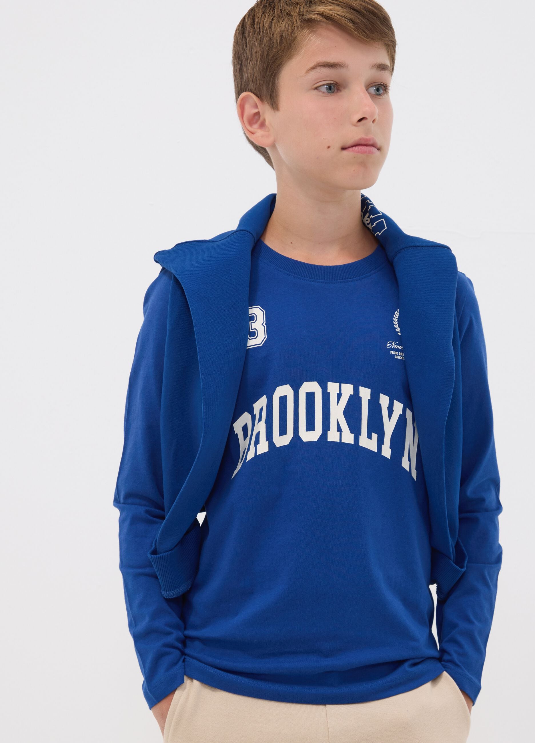 Blue pure organic cotton T-shirt with front print for boys