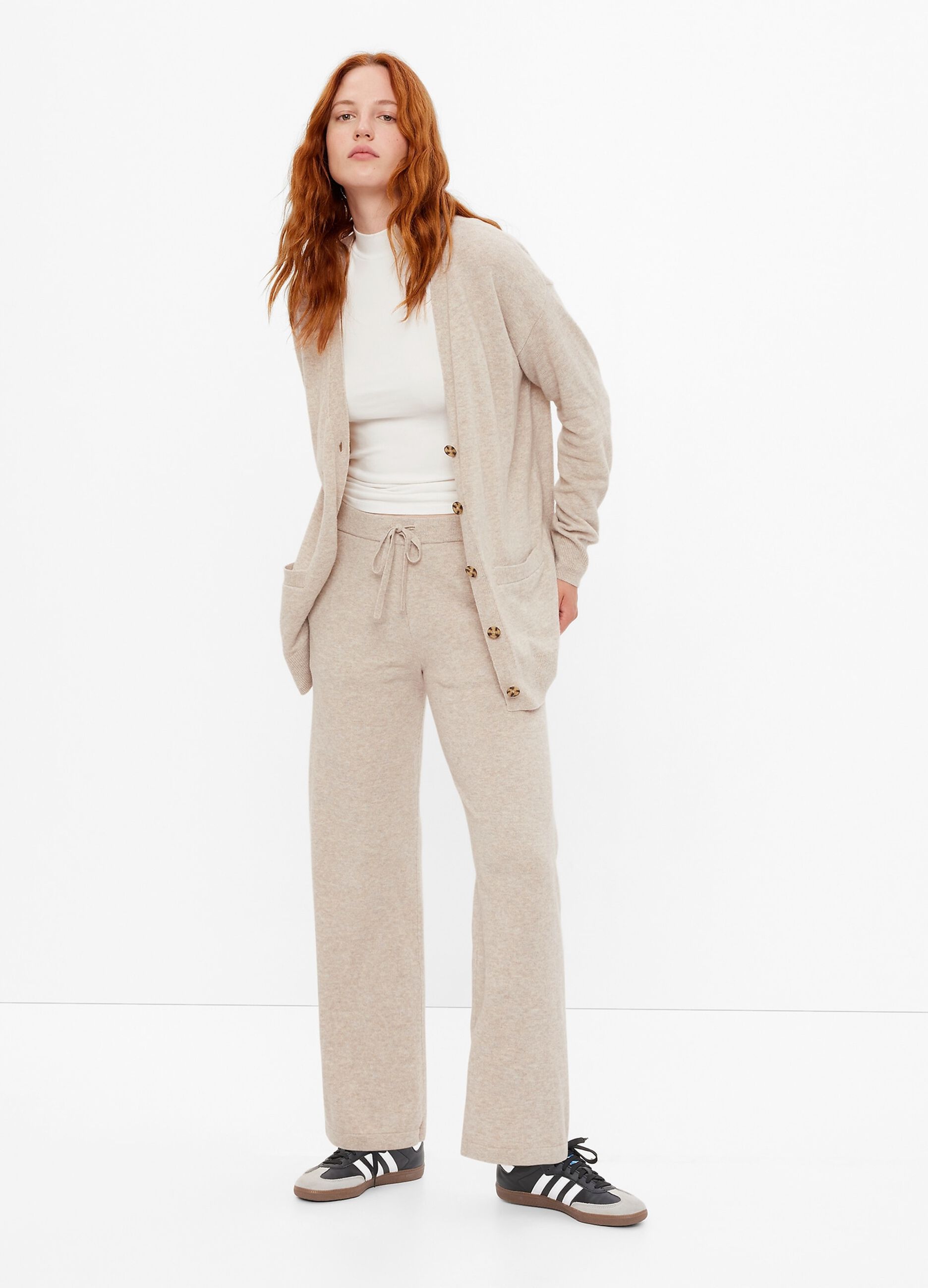 Cardigan oversize con tasche