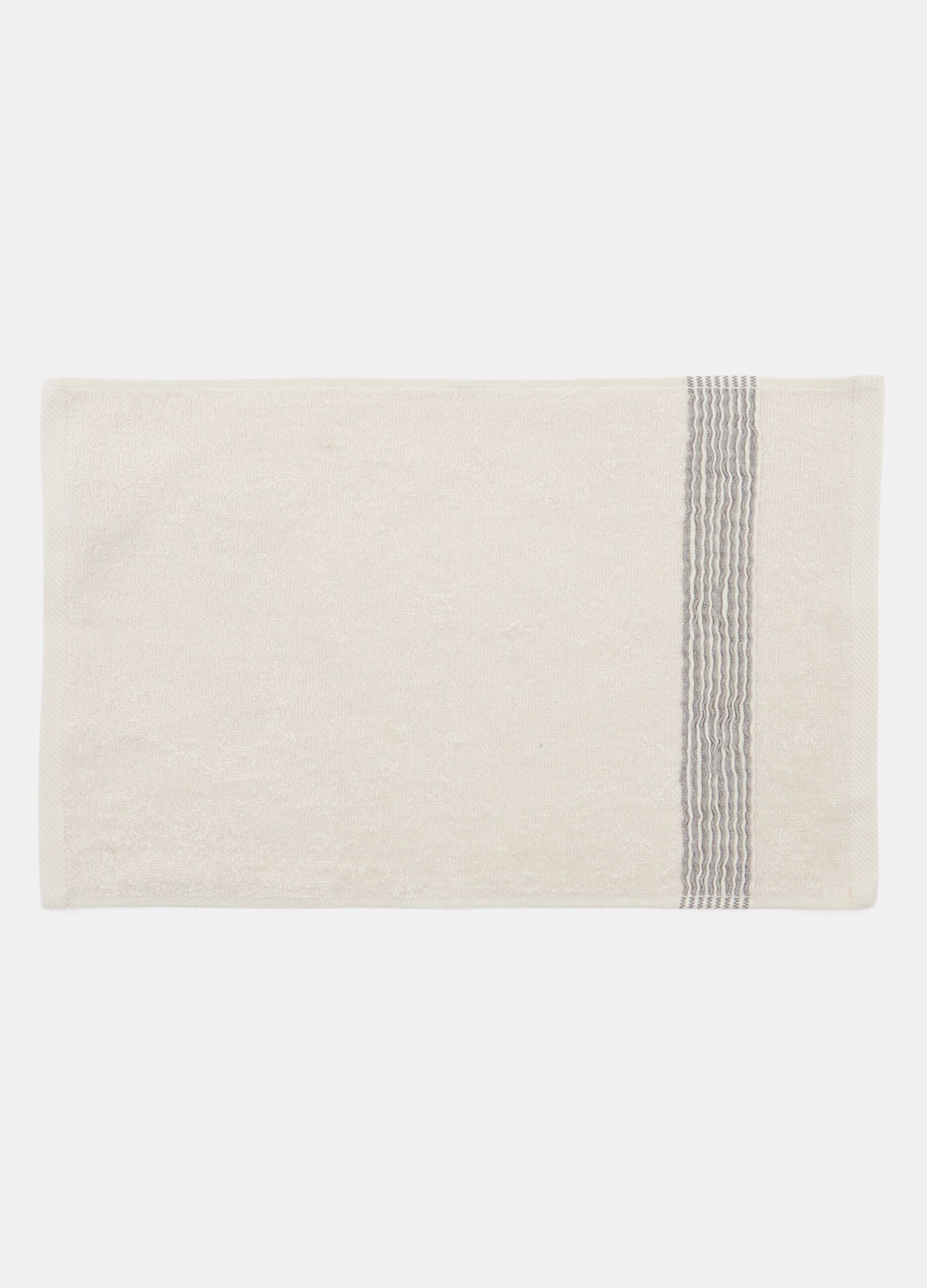 100% cotton striped towel