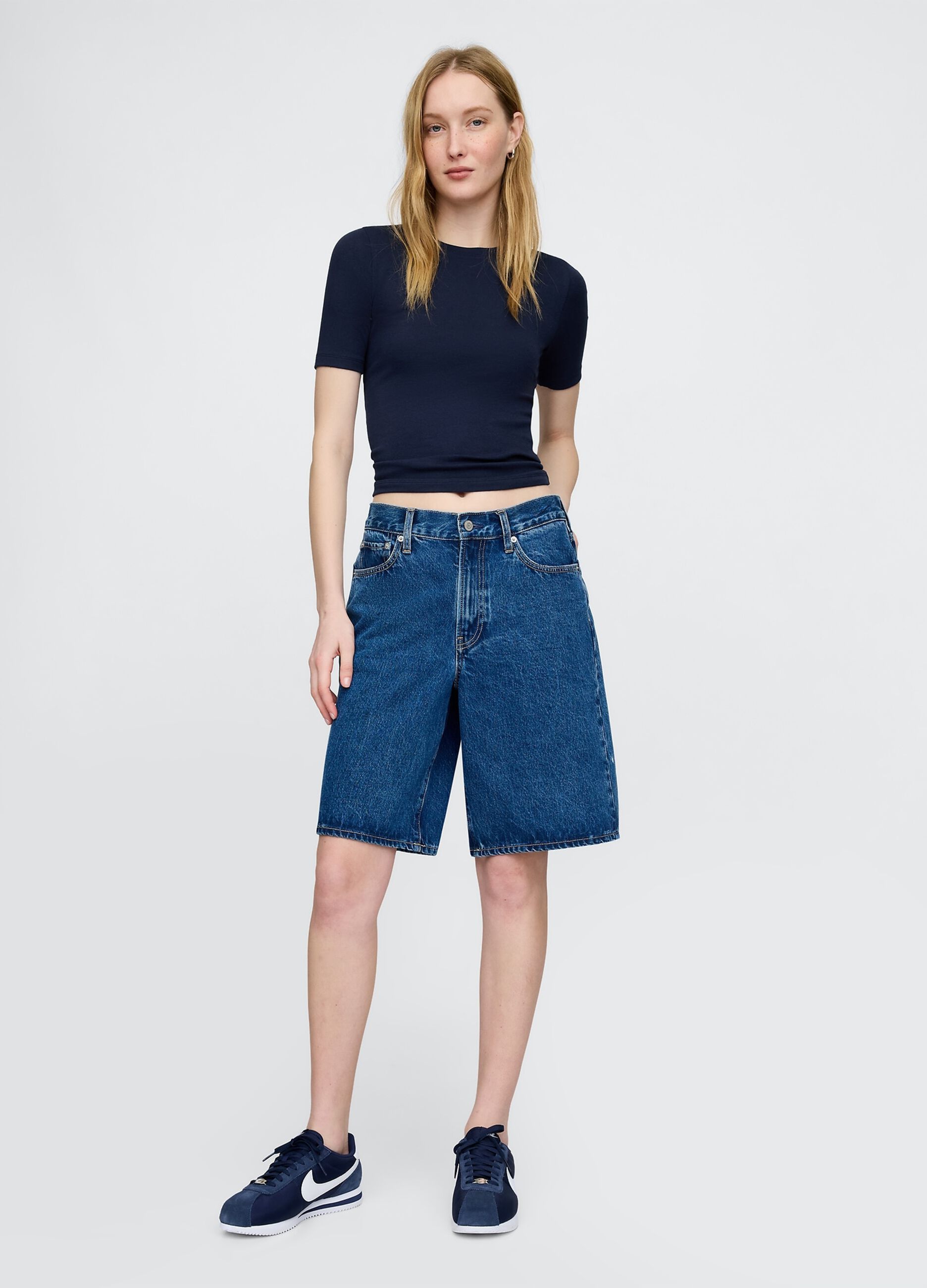Dark blue cropped short sleeve T-shirt