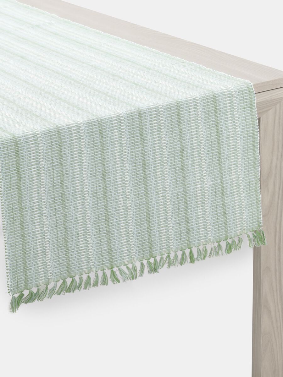 Cotton table runner with fringed edges_0