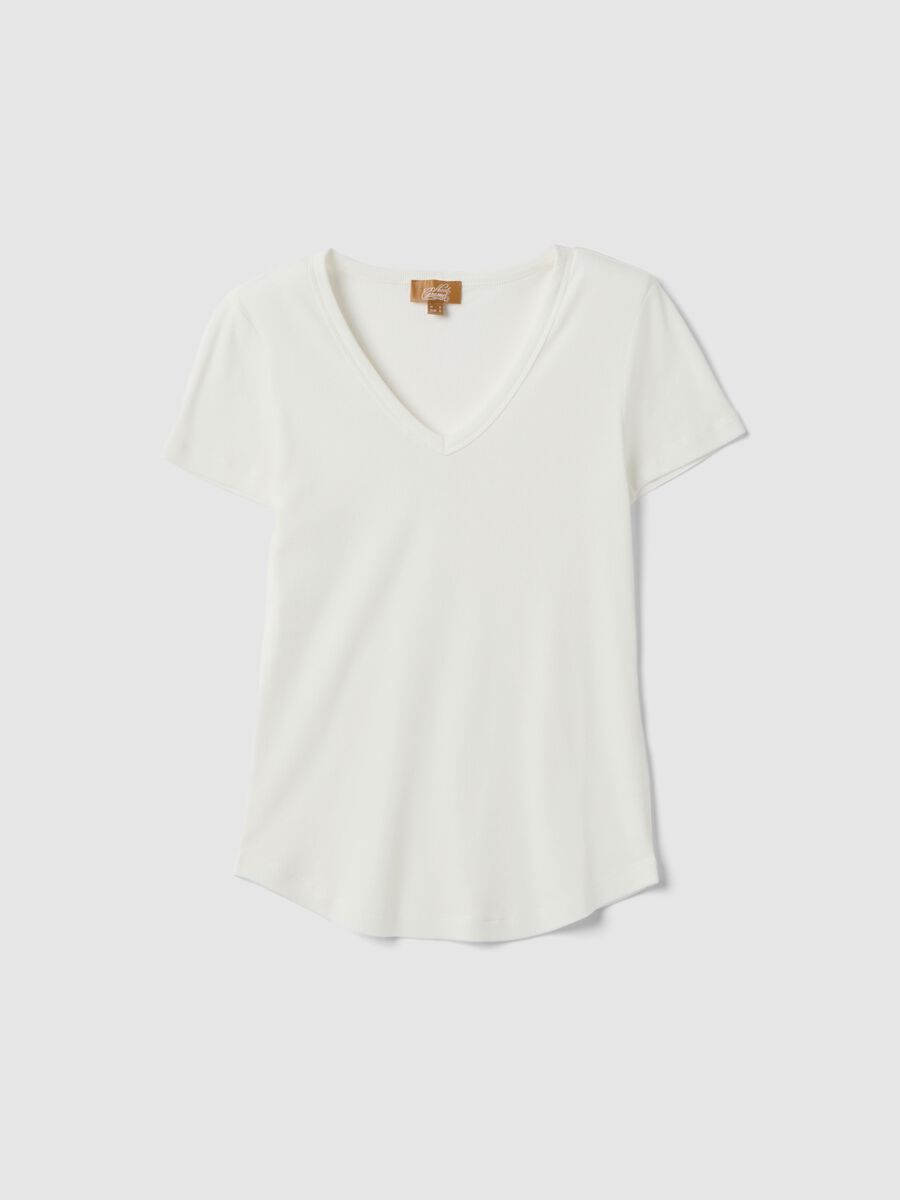 T-shirt premaman bianca con scollo a V in cotone e modal elasticizzato_4