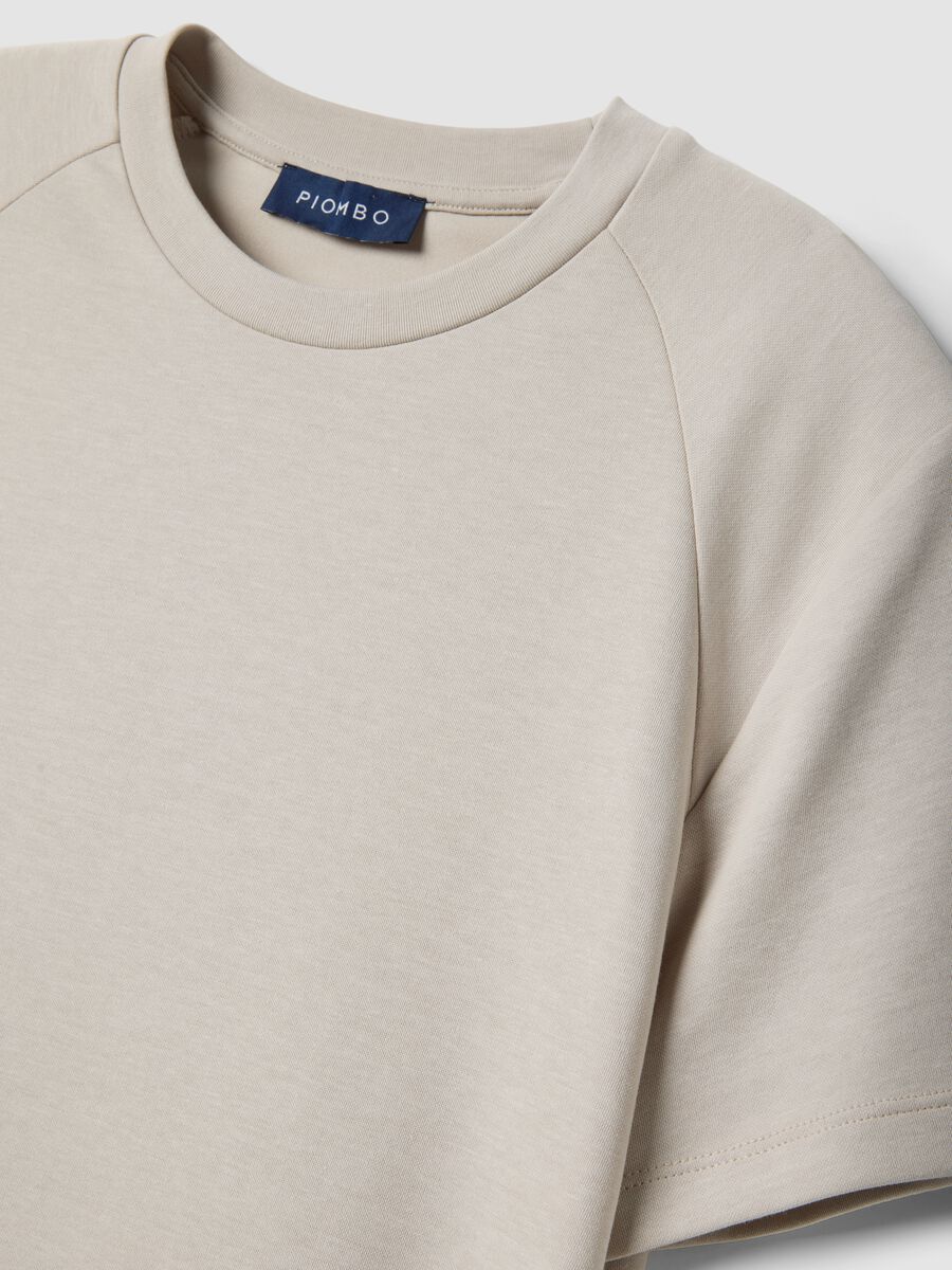 T-shirt grigia in misto cotone traspirante e ad asciugatura rapida_5