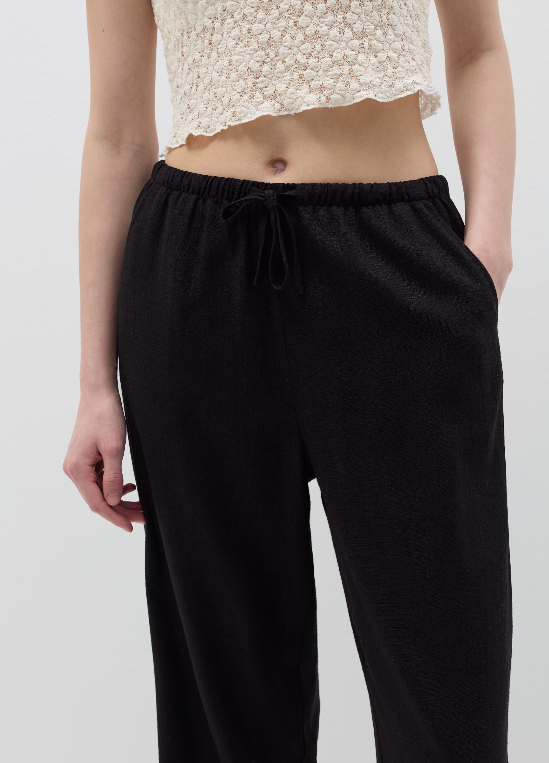 Pantalone relaxed fit in viscosa e lino