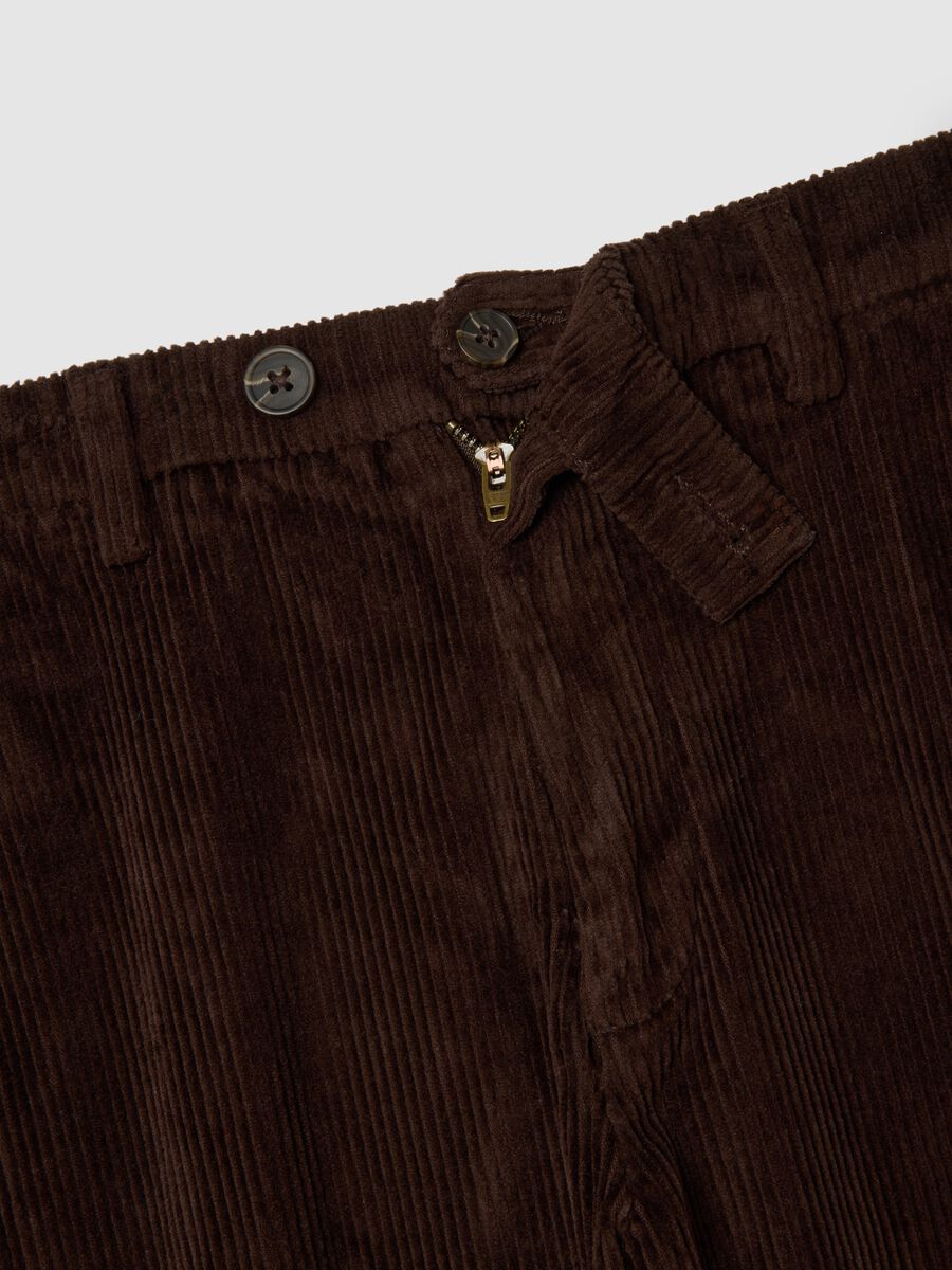 Pantaloni in cotone elasticizzato marroni regular fit_1