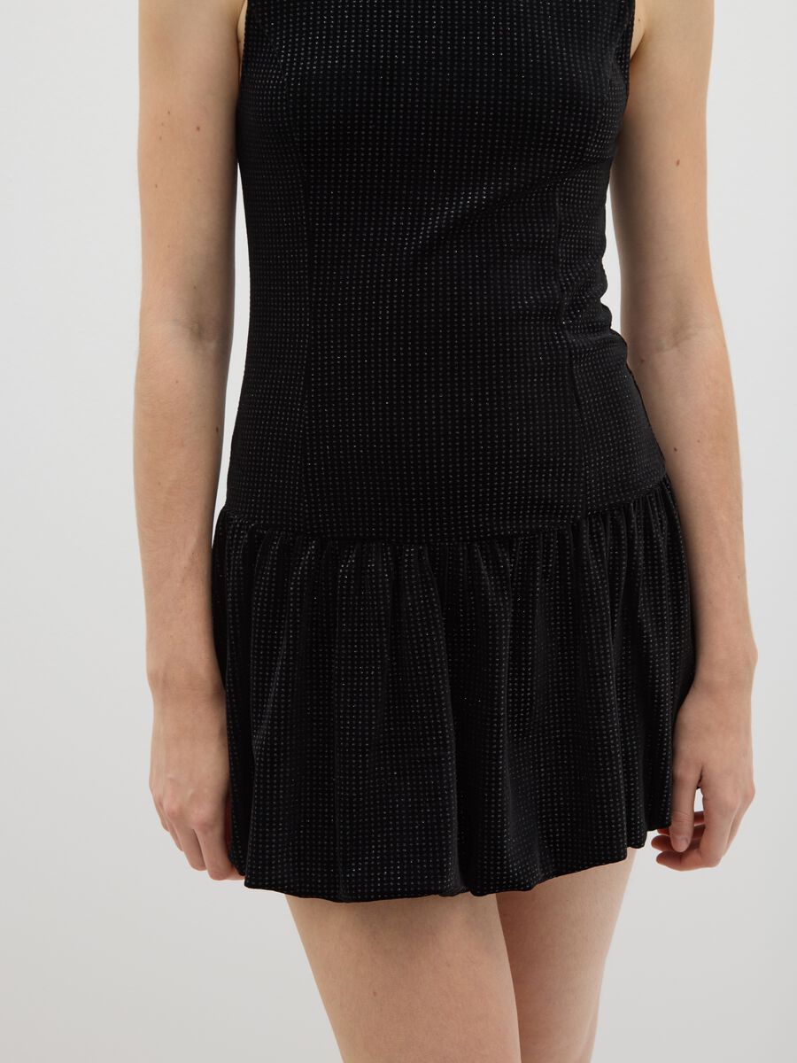 Abito corto nero in velour regular fit senza maniche_3
