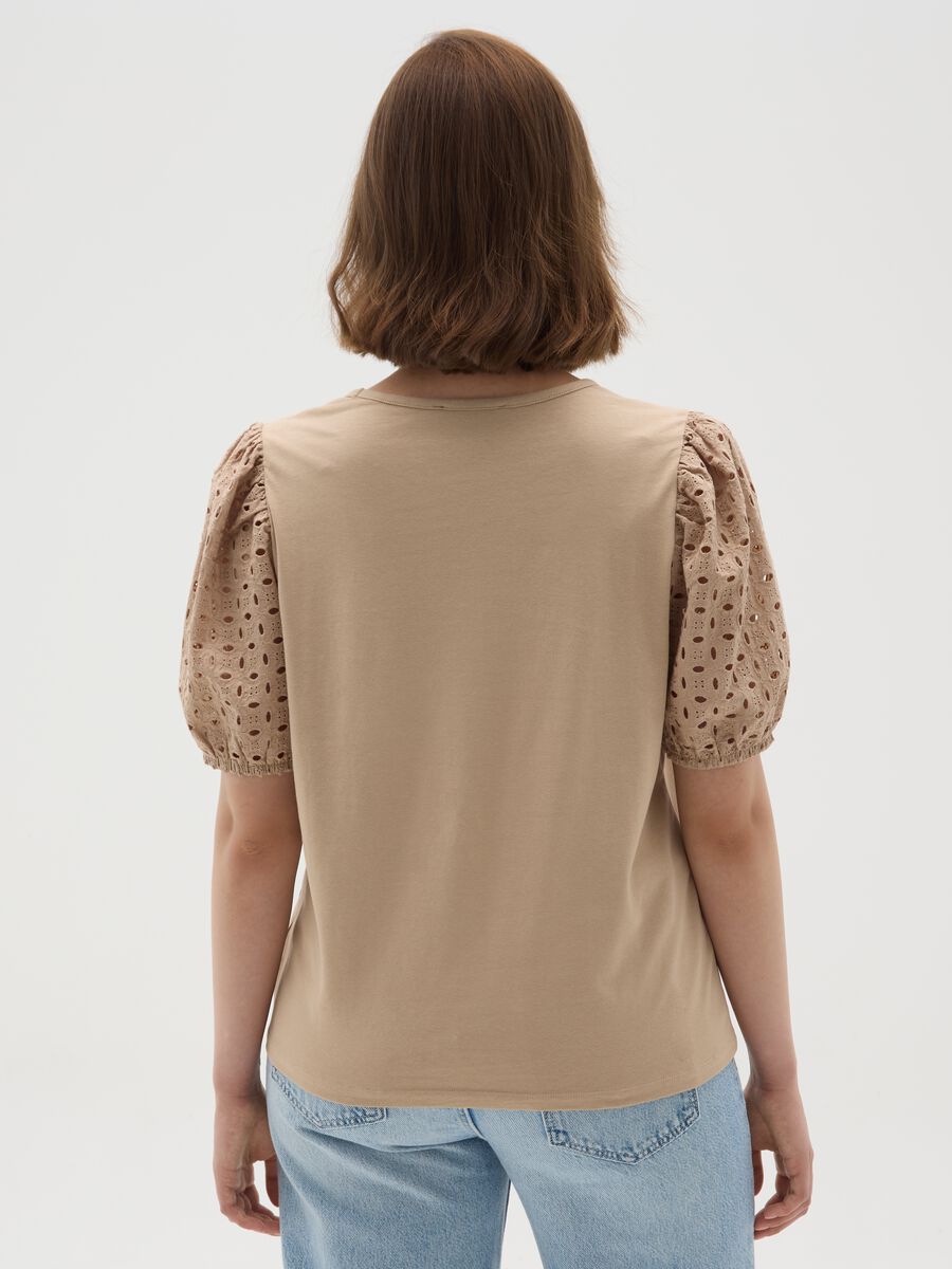 Beige regular fit women's cotton T-shirt with puff sleeves_3