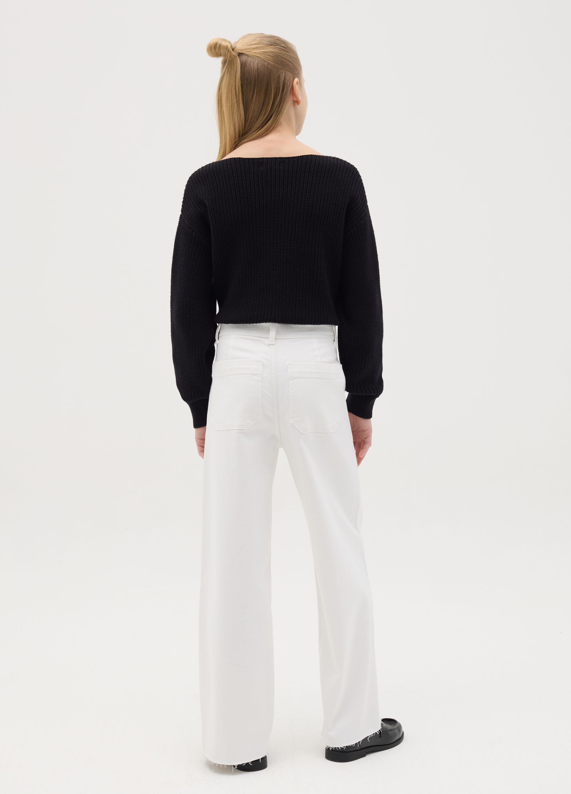 Wide-leg trousers with pockets