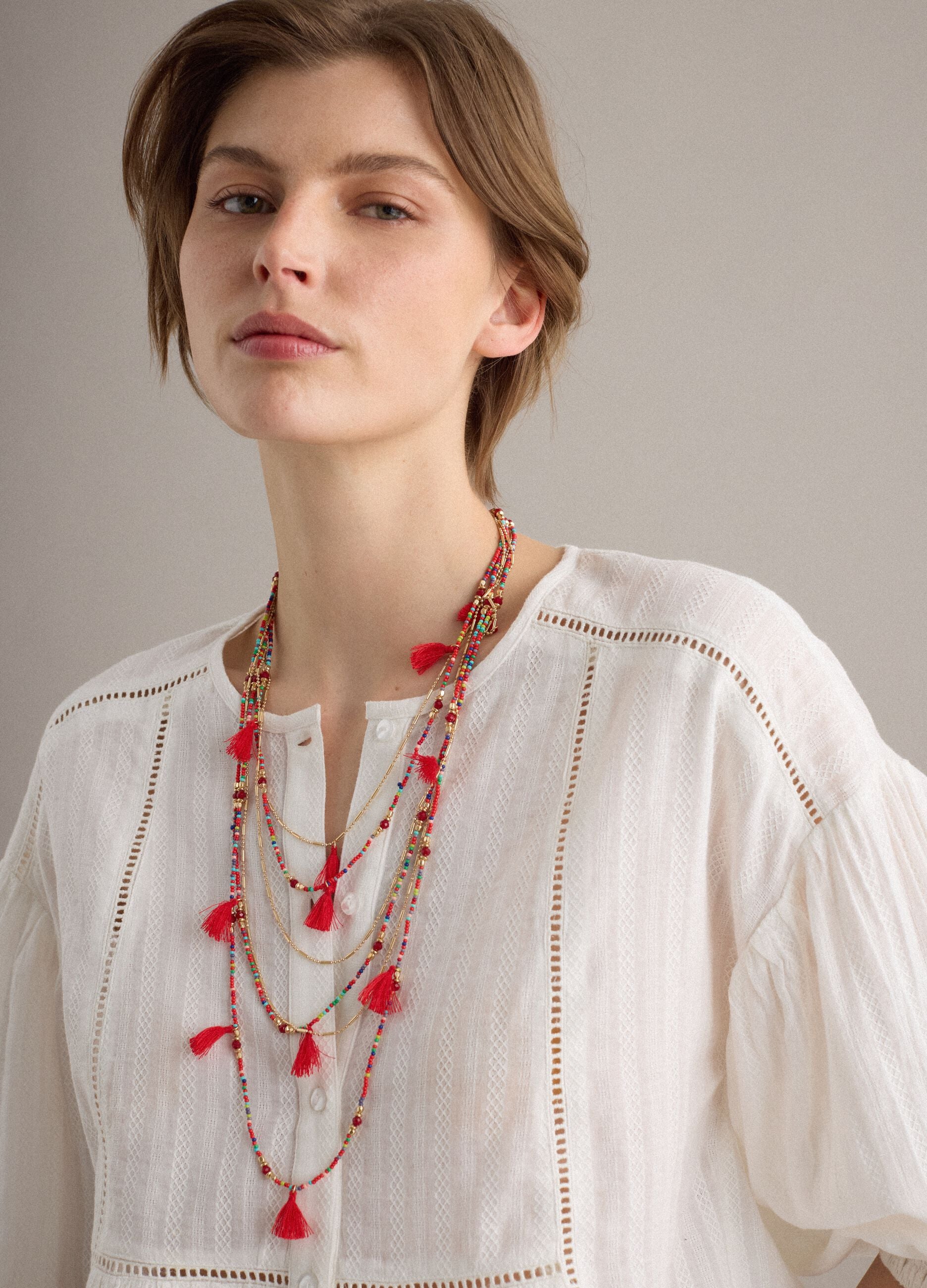 Camicia bianca in puro cotone regular fit con inserti traforati