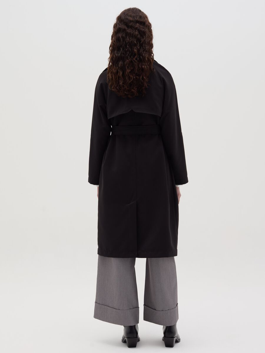 Double-breasted trench coat with buttons and belt_3