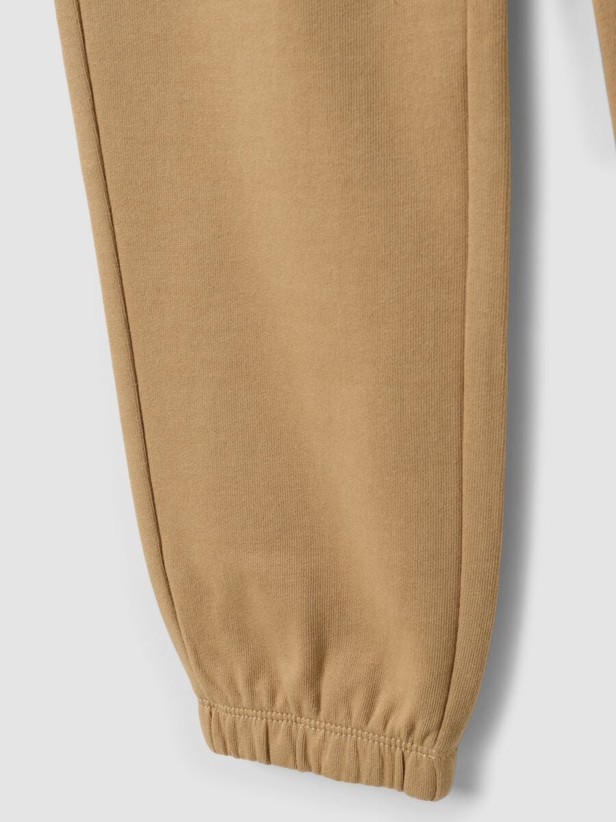 Beige regular-fit joggers in pure organic cotton for boys_3
