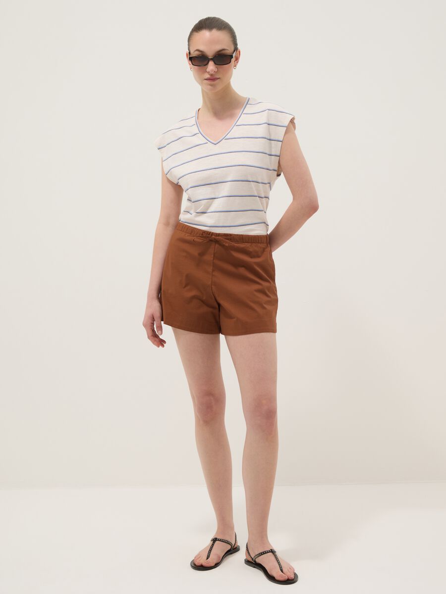 Brown stretch cotton shorts with elasticated waist_0
