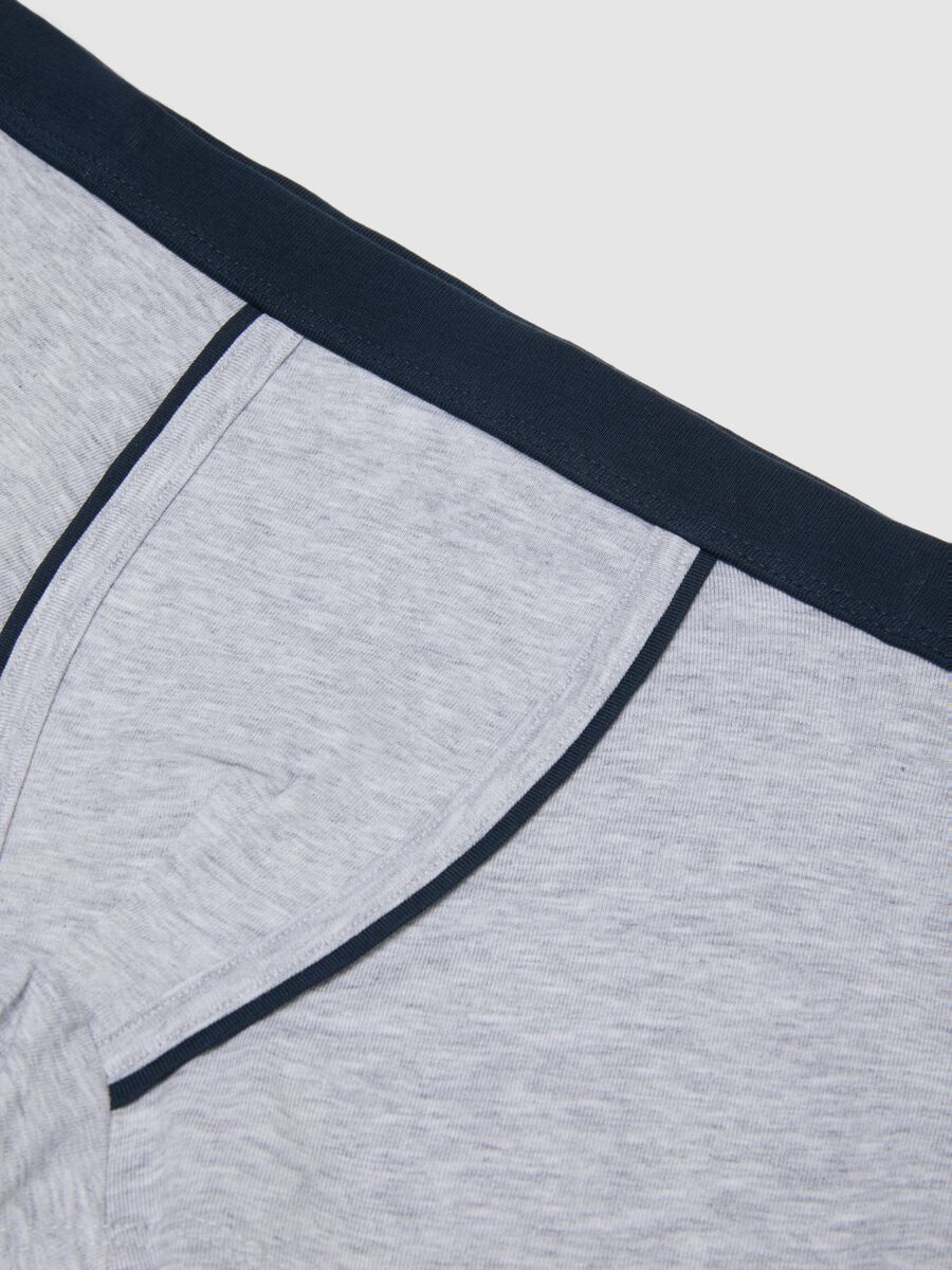 Grey cotton stretch regular fit boxers for boys_2