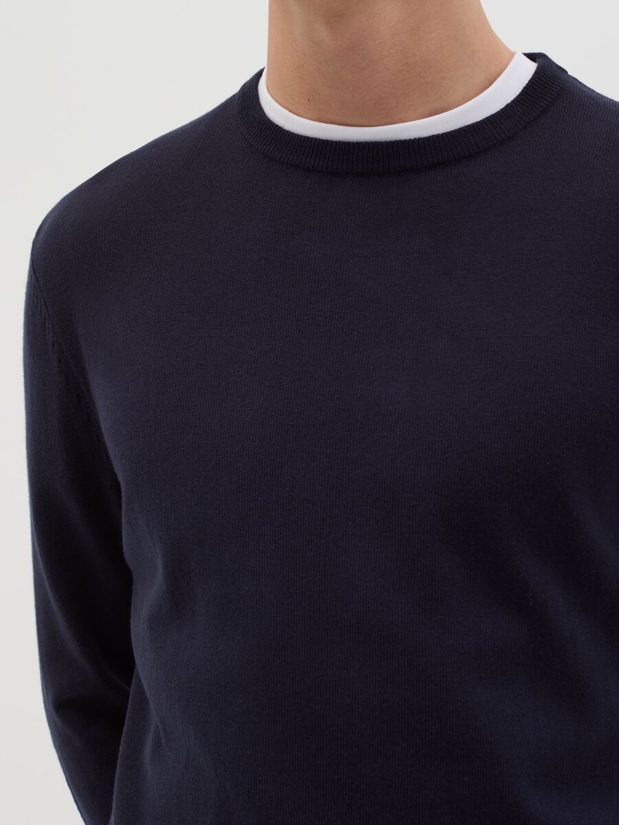Round neck pullover_2