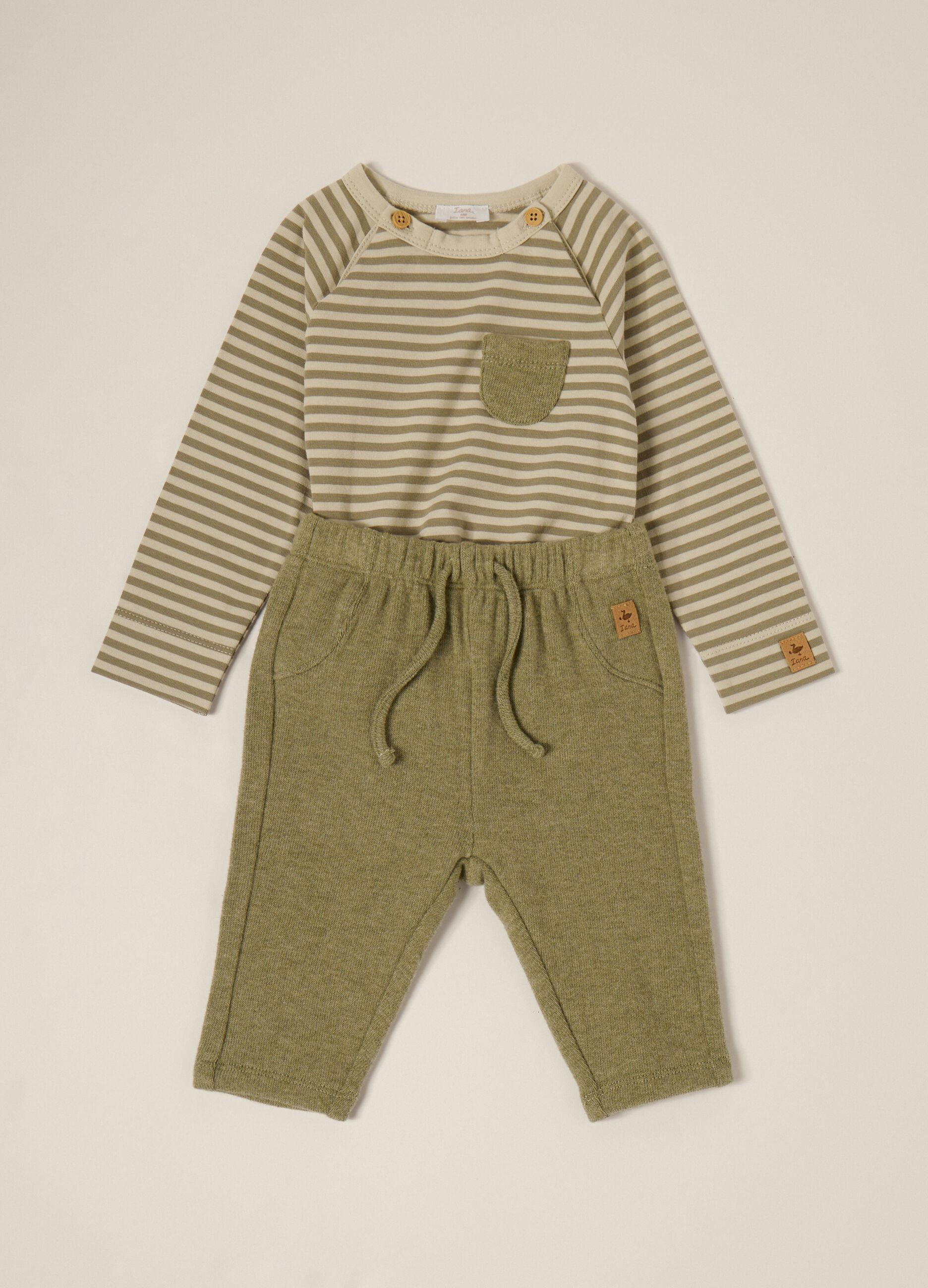 Green cotton blend set for baby girl