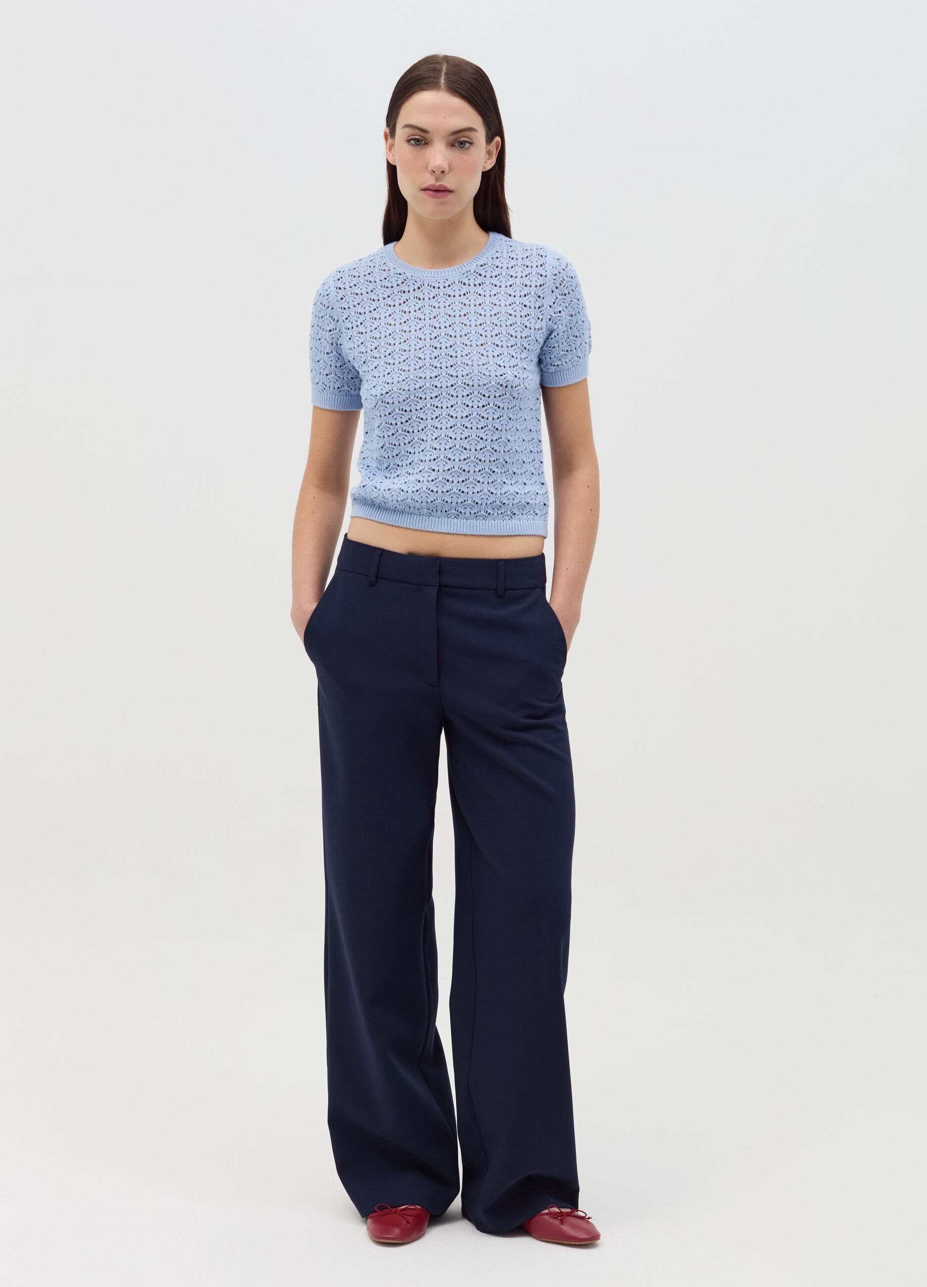 Crochet top with short sleeves