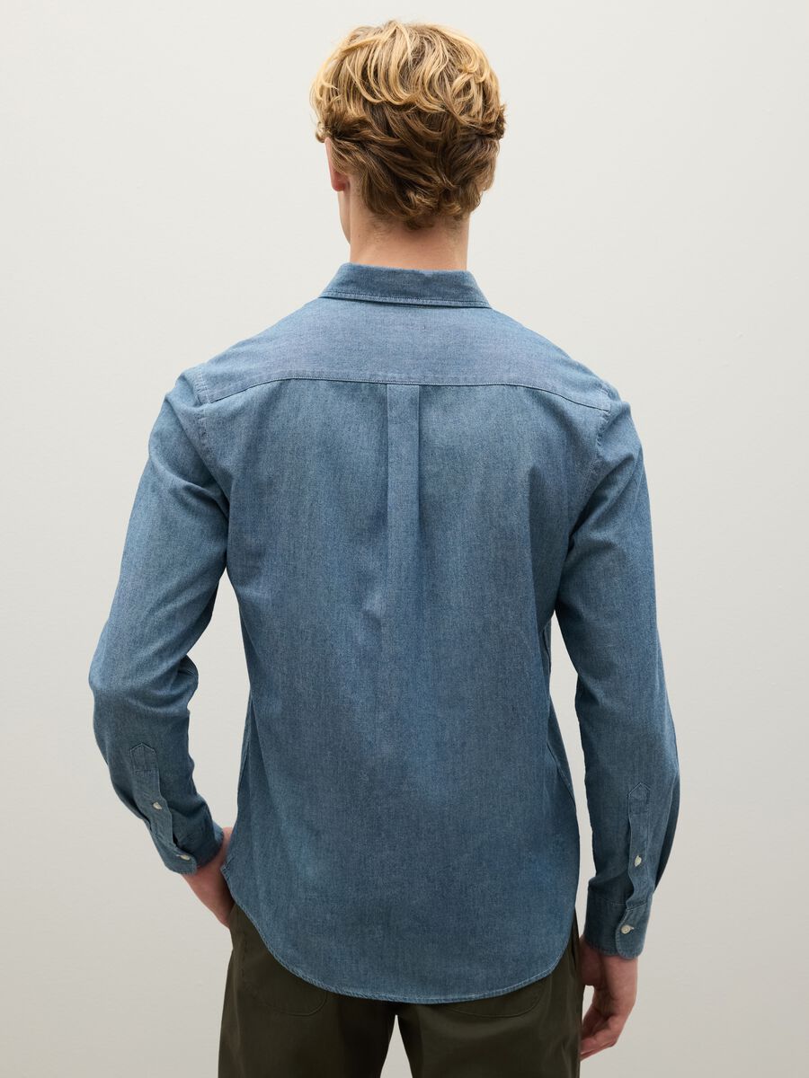 Regular-fit shirt in chambray cotton_3