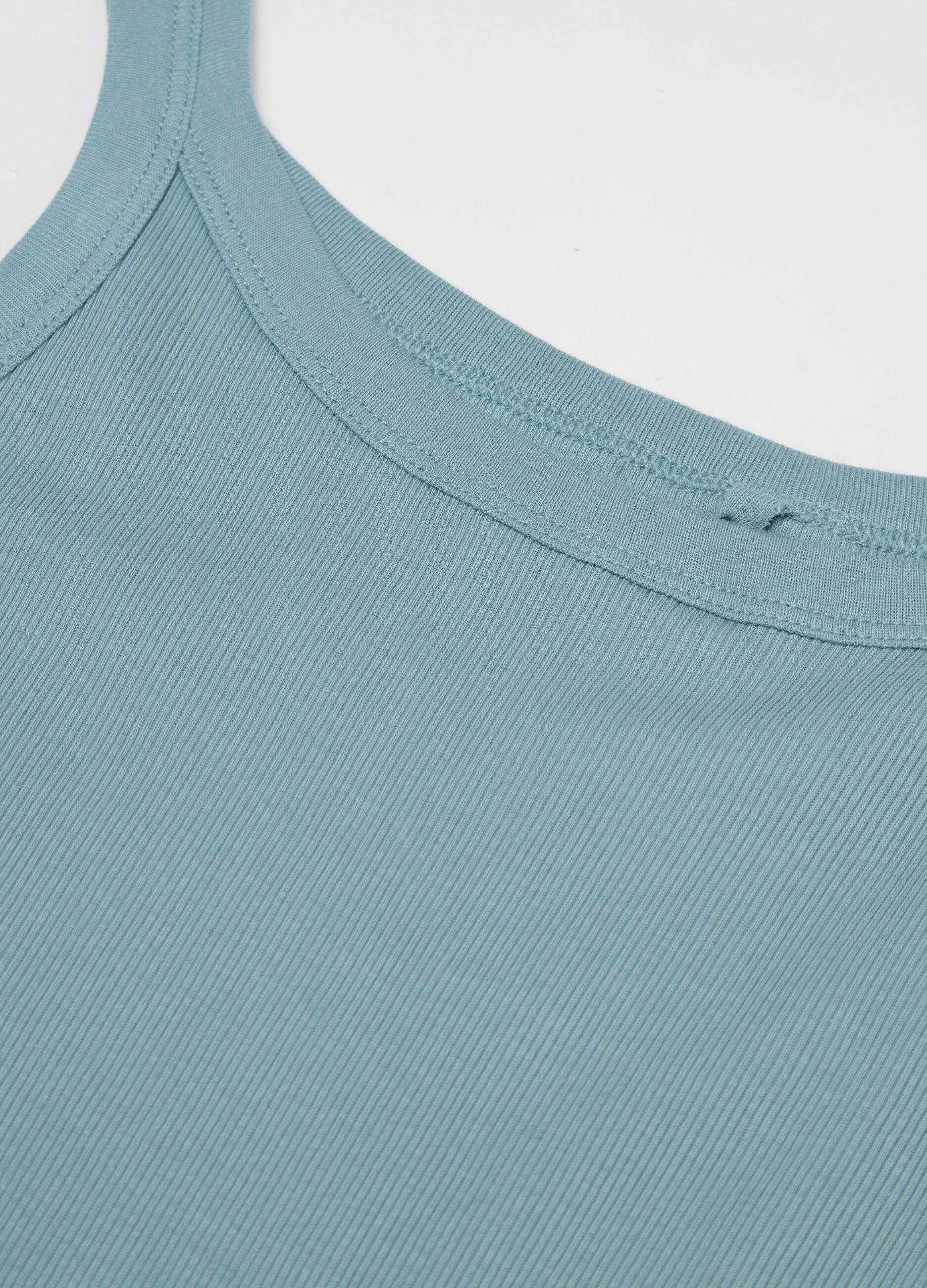 Ribbed vest with round neck