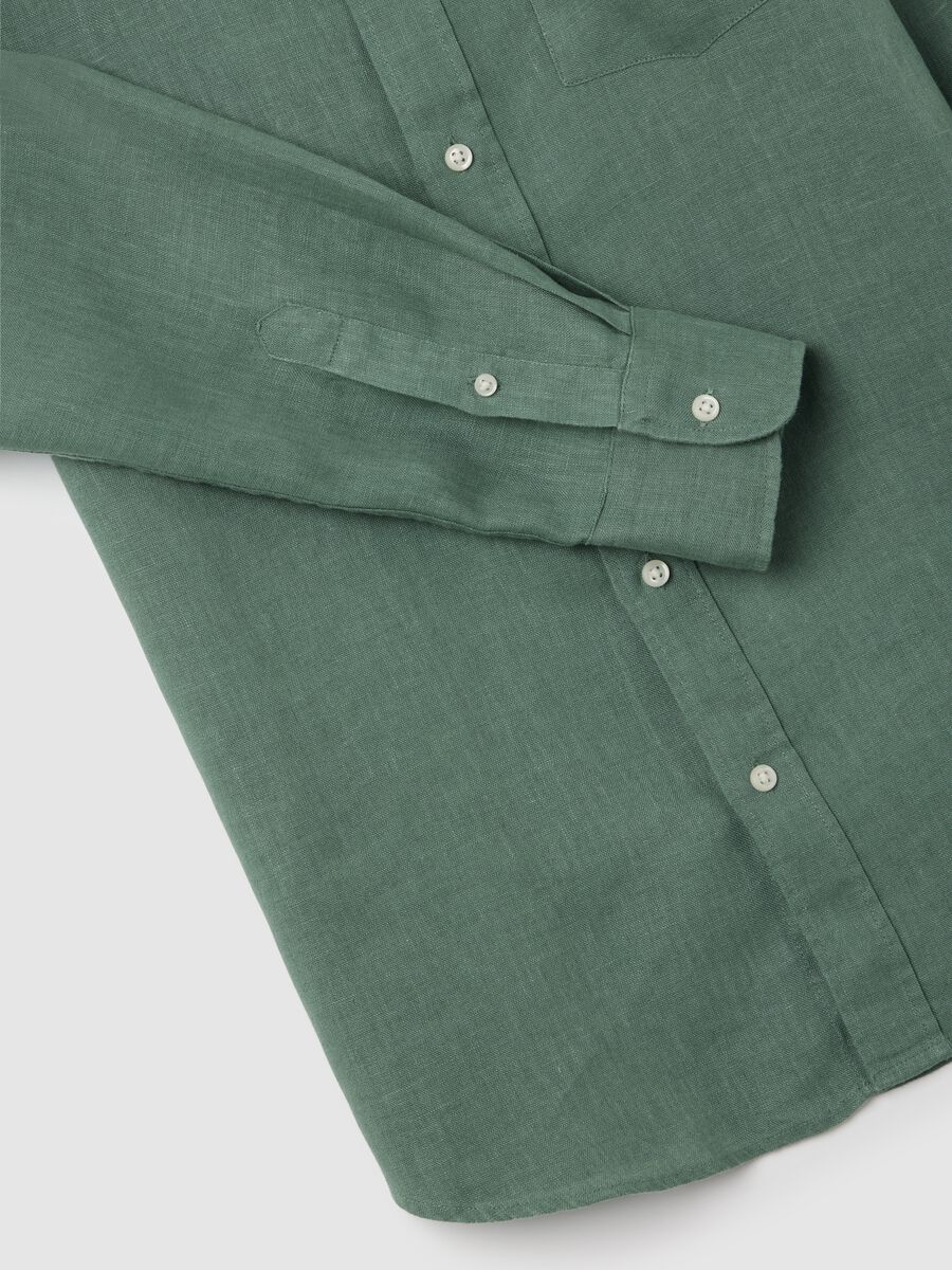Green linen shirt with buttondown collar_5