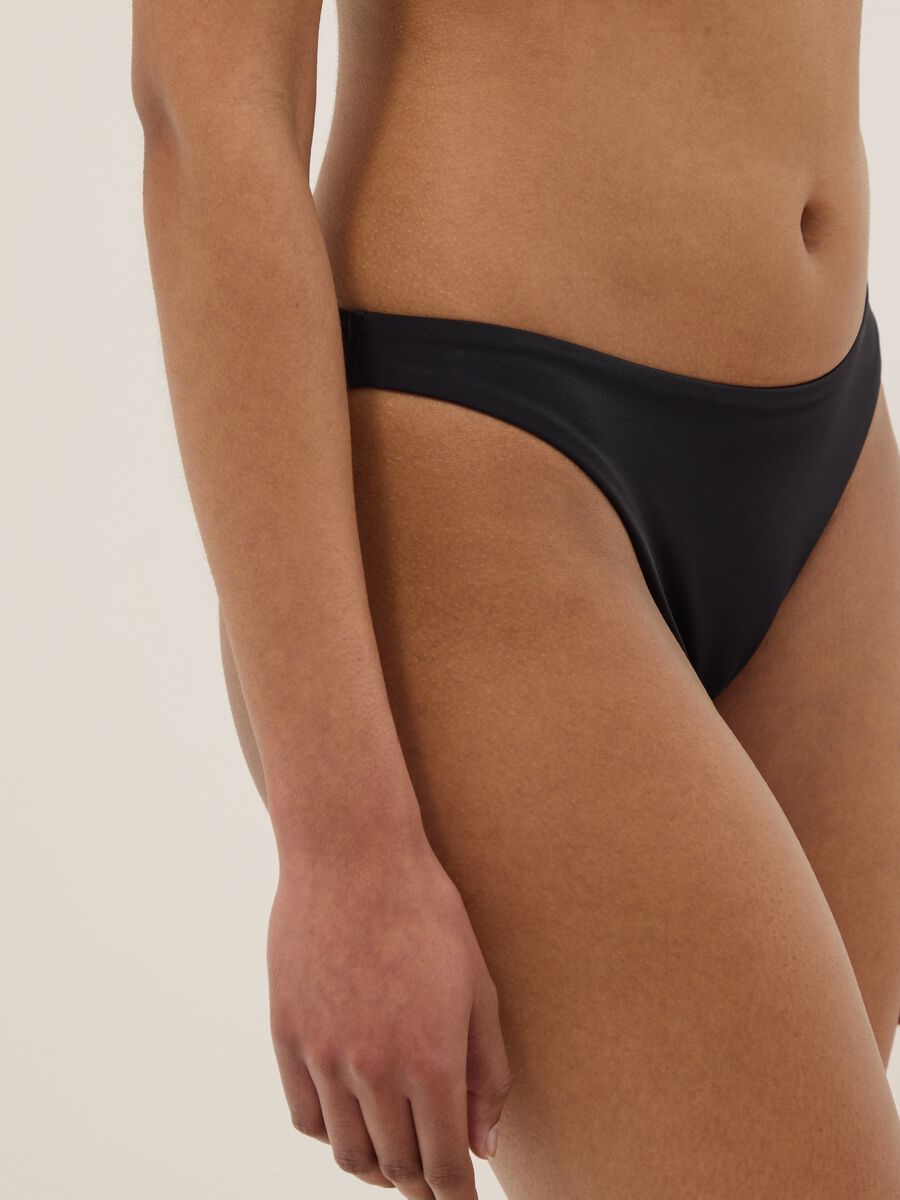 Black stretchy bikini bottoms_3