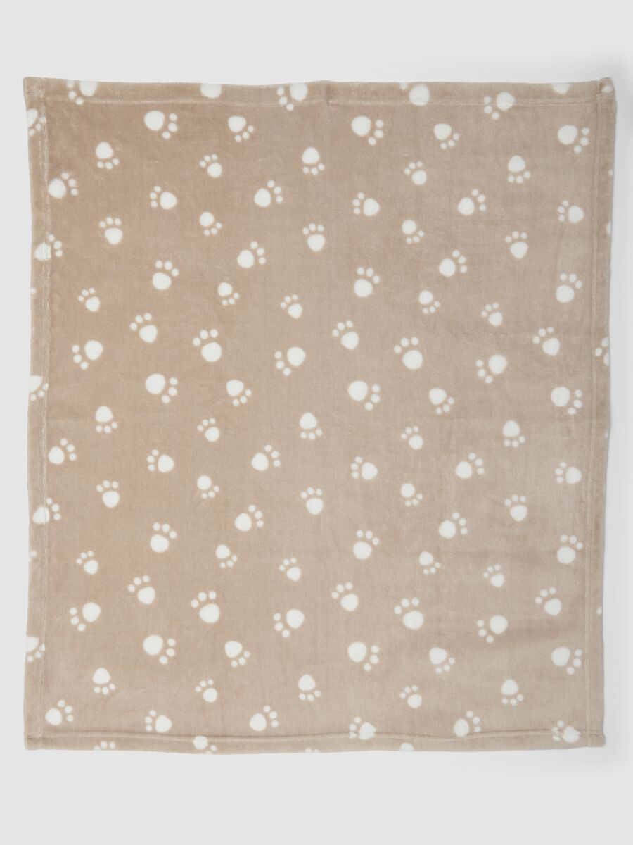 Copertina beige con stampa zampette per neonati_1