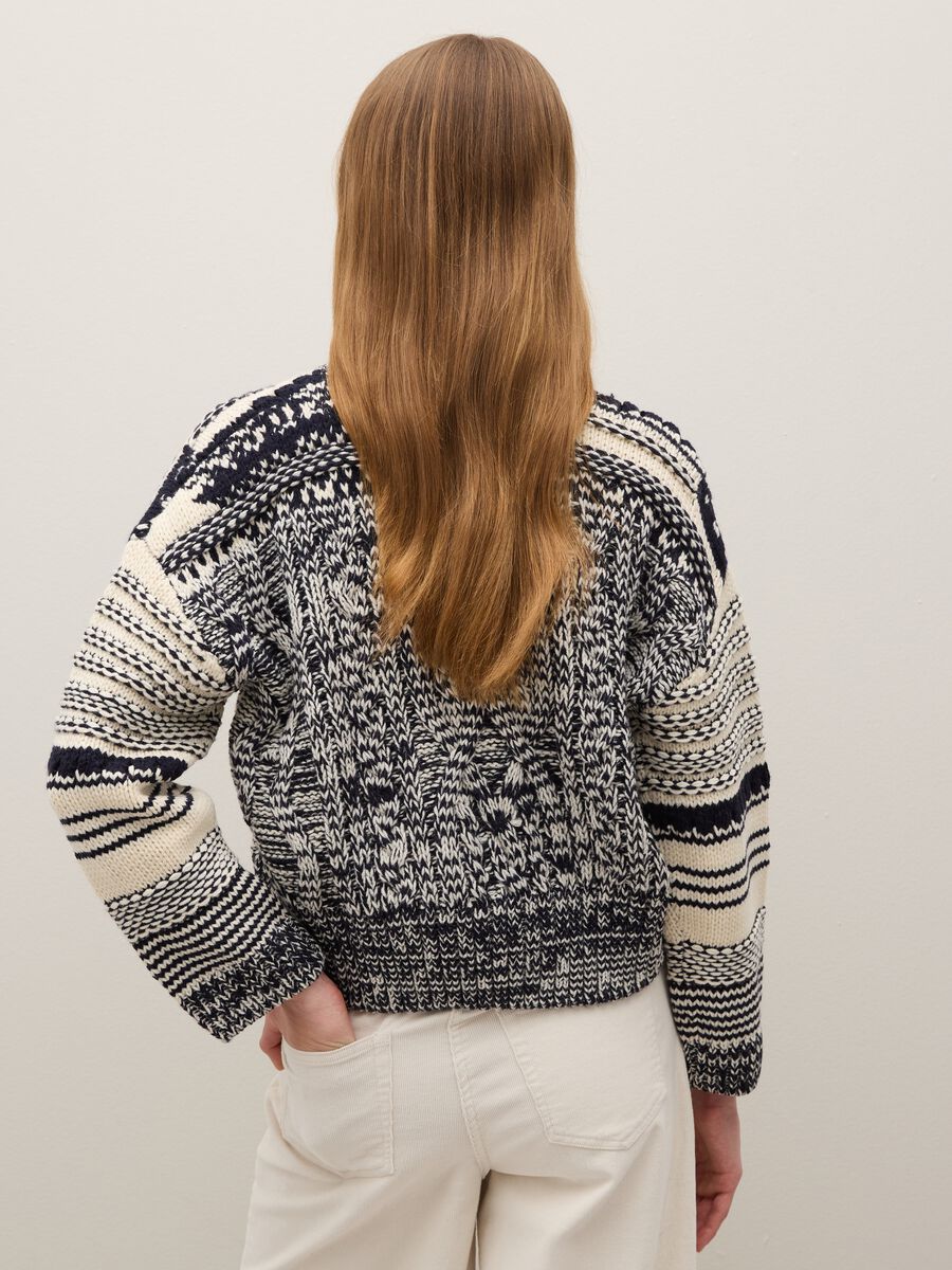 Black regular fit sweater with jacquard pattern_3