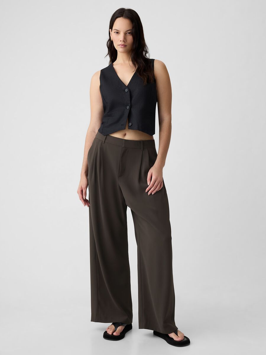 Wide leg trousers with darts_4