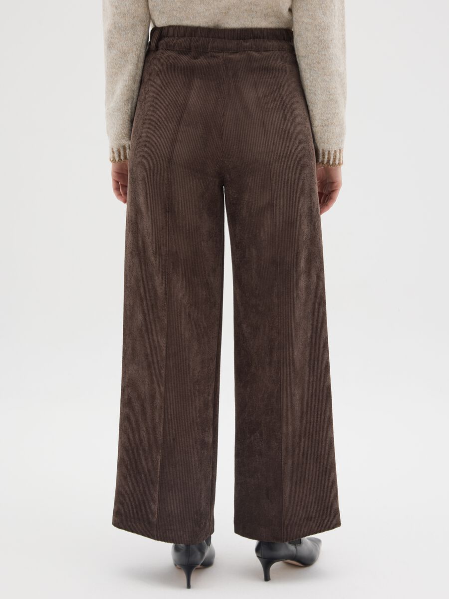 Pantaloni marroni regular fit a coste_2