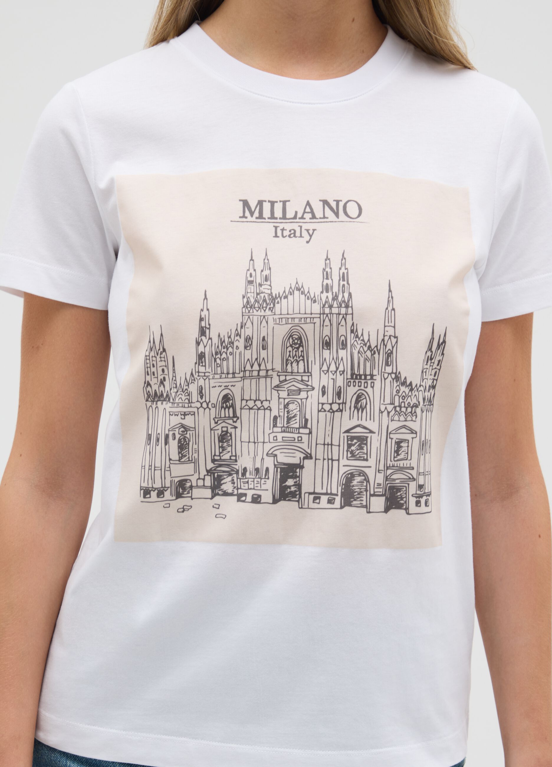 Women's pure cotton white T-shirt regular fit