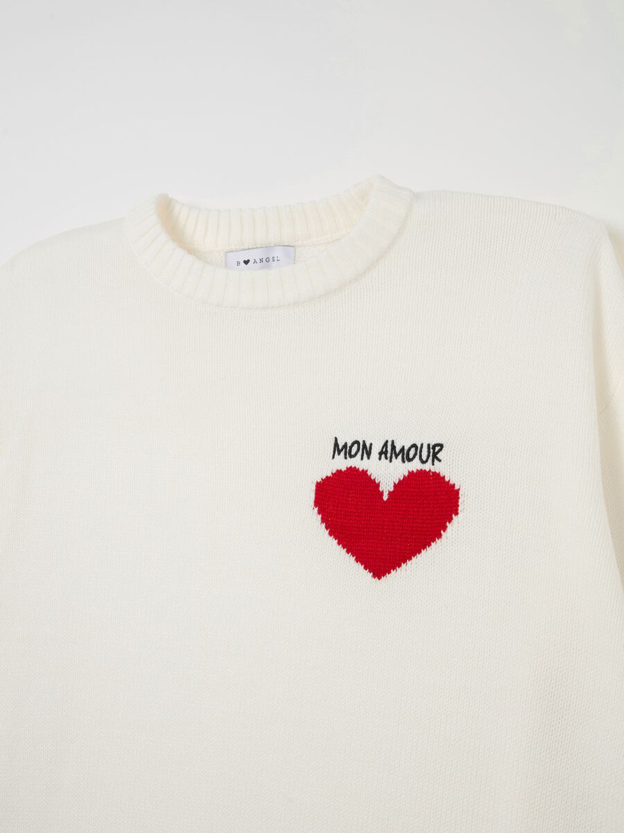 Pullover with "Mon Amour" lettering and heart_5