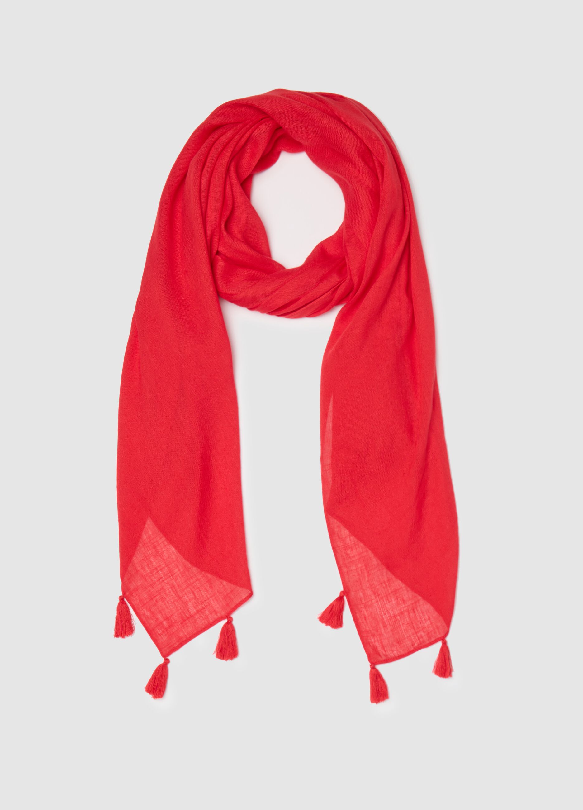 Scarf with tassels