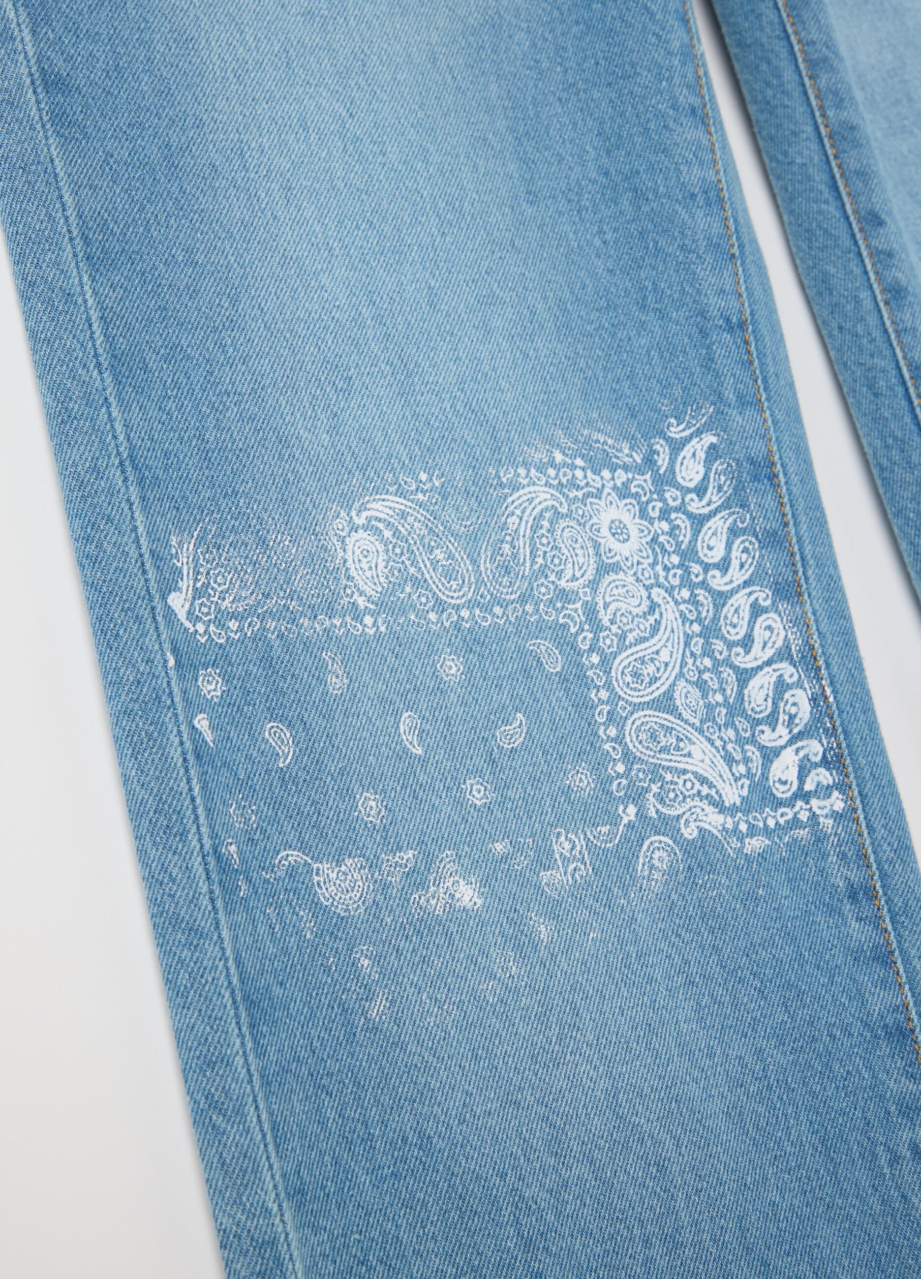 Regular-fit jeans with five pockets