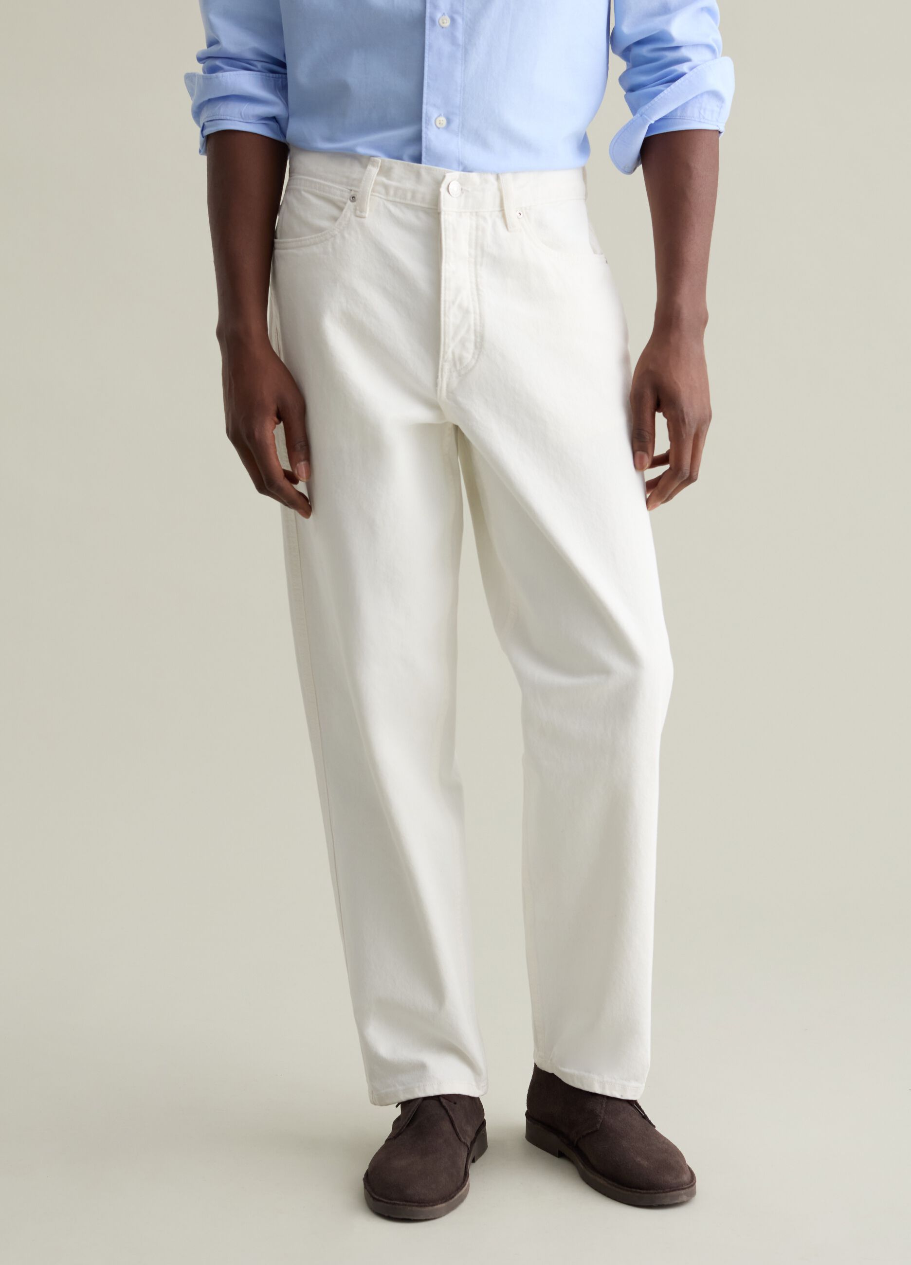 White regular-fit jeans with five pockets