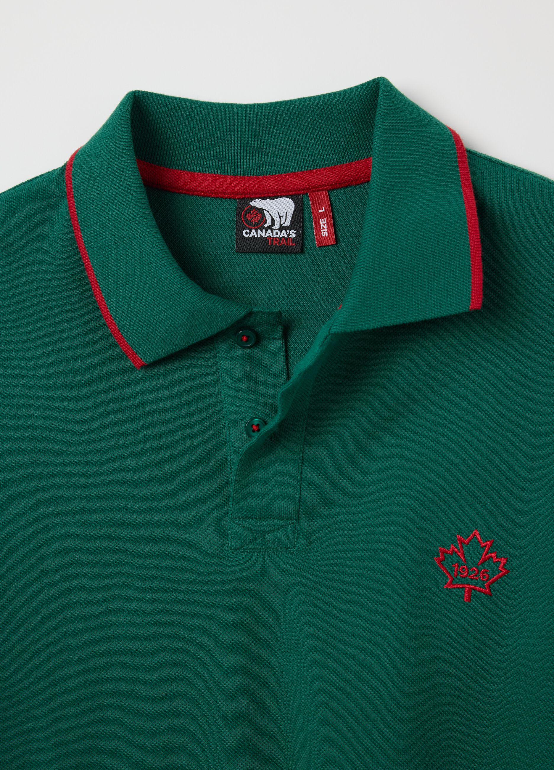 Canada's Trail green short-sleeved polo shirt in cotton