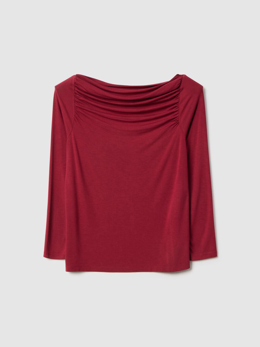 Maglia lunga in viscosa elasticizzata rossa regular fit con collo a barca_4
