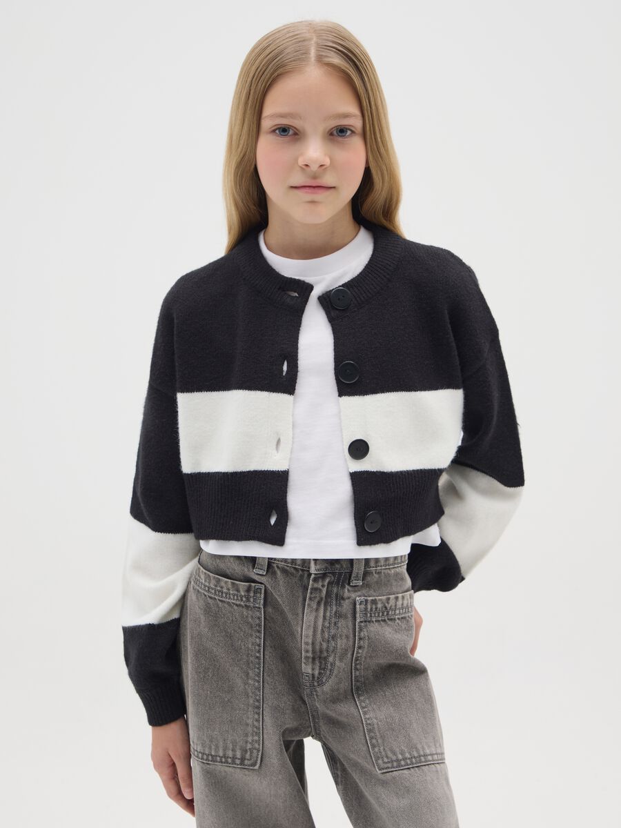 Cardigan da ragazza a righe nere e bianche con bottoni_0