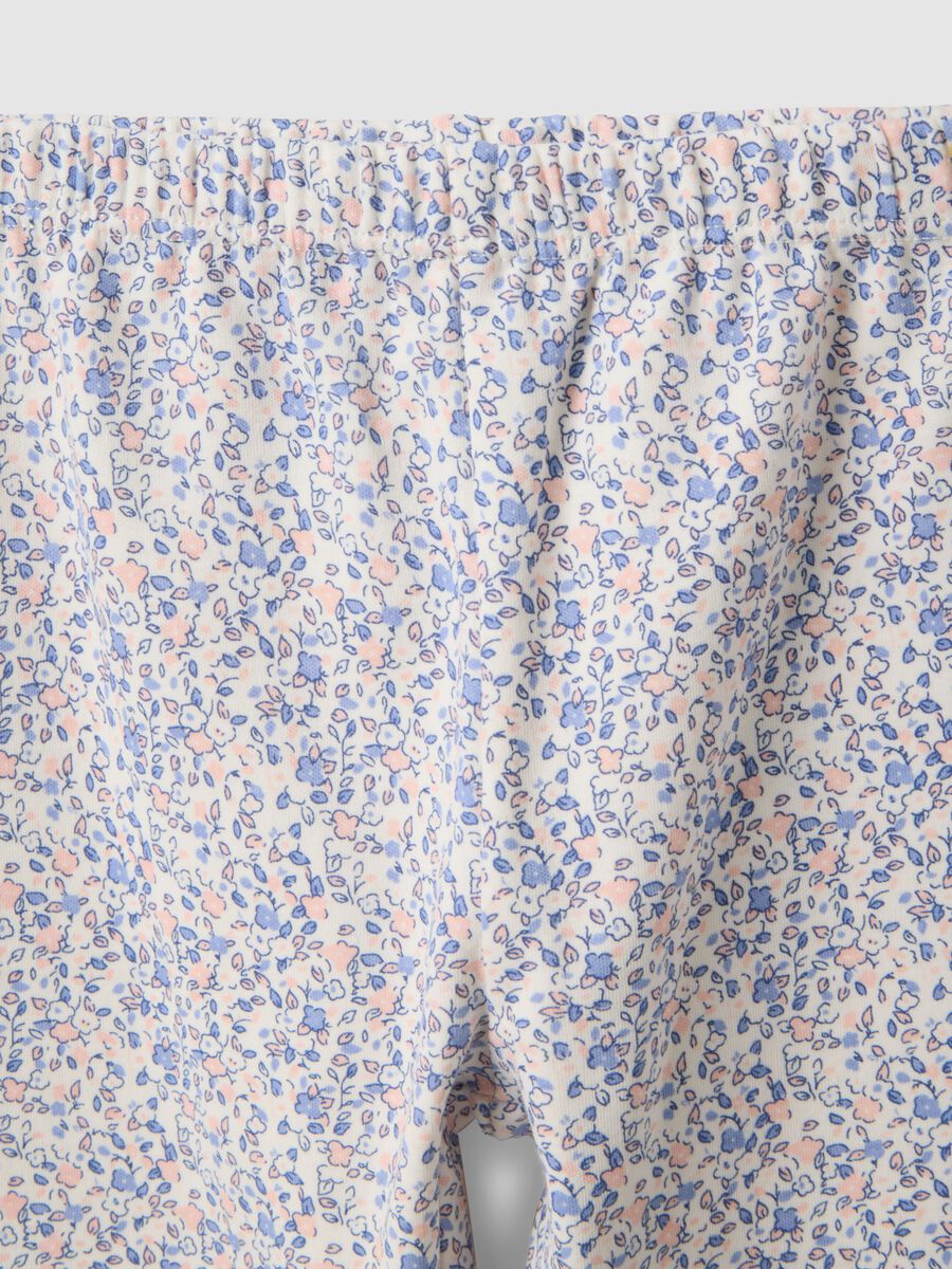 Pigiama in puro cotone multicolor da neonato con design floreale_3