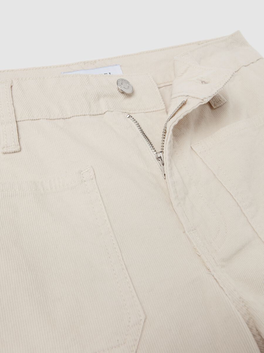 Flare-fit crop trousers in corduroy_5