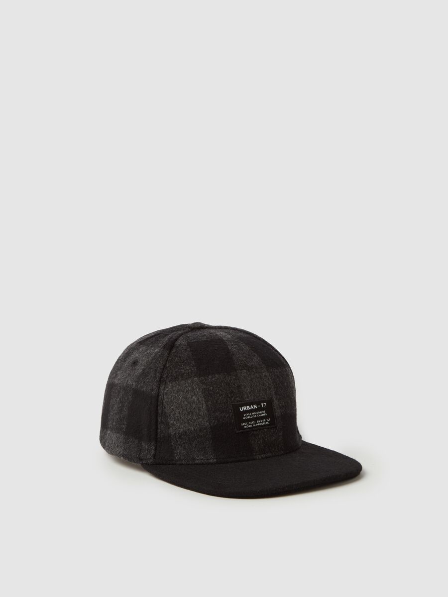 Baseball cap with check pattern_0