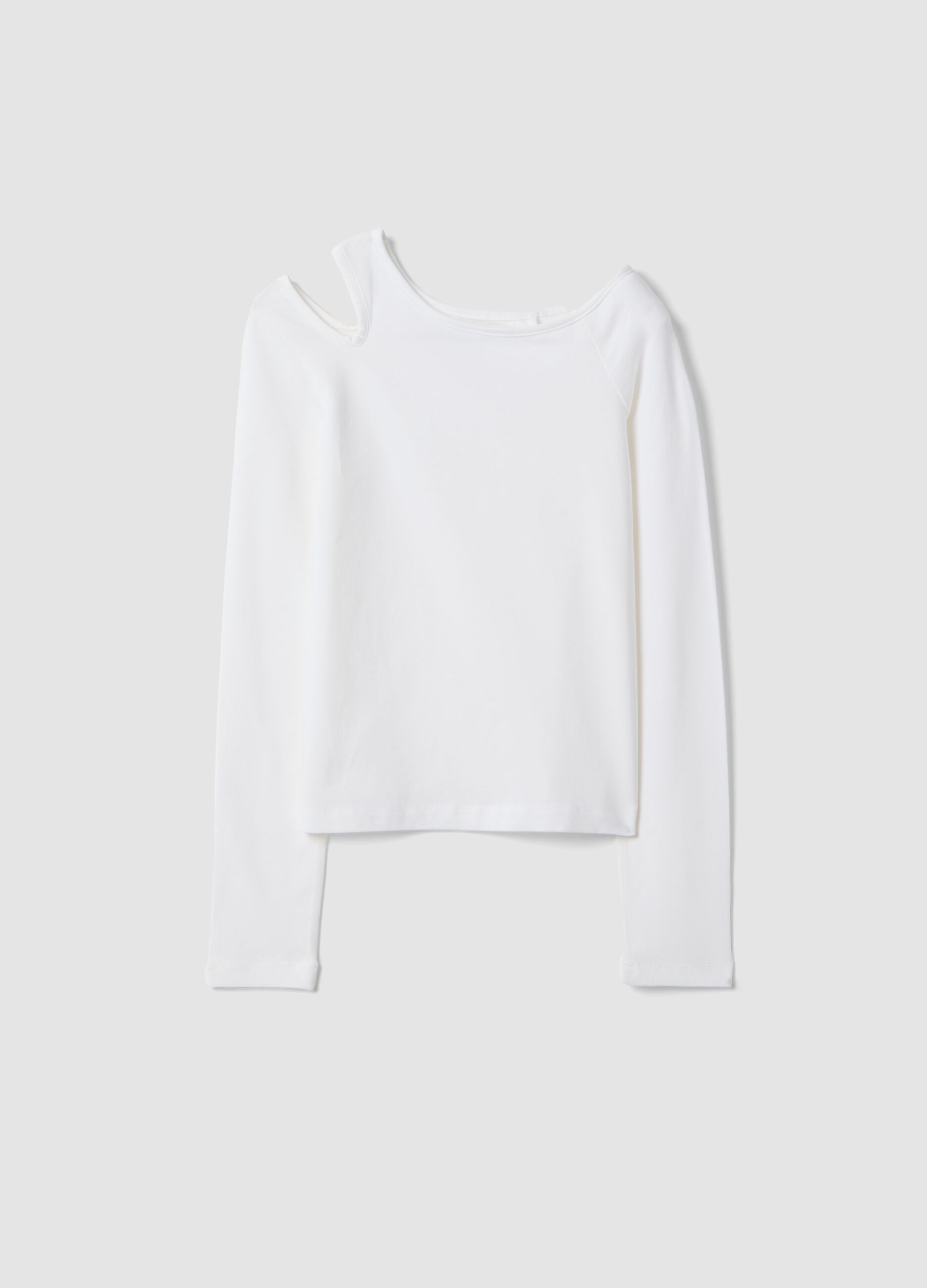 White cotton blend slim fit boat neck top for girls