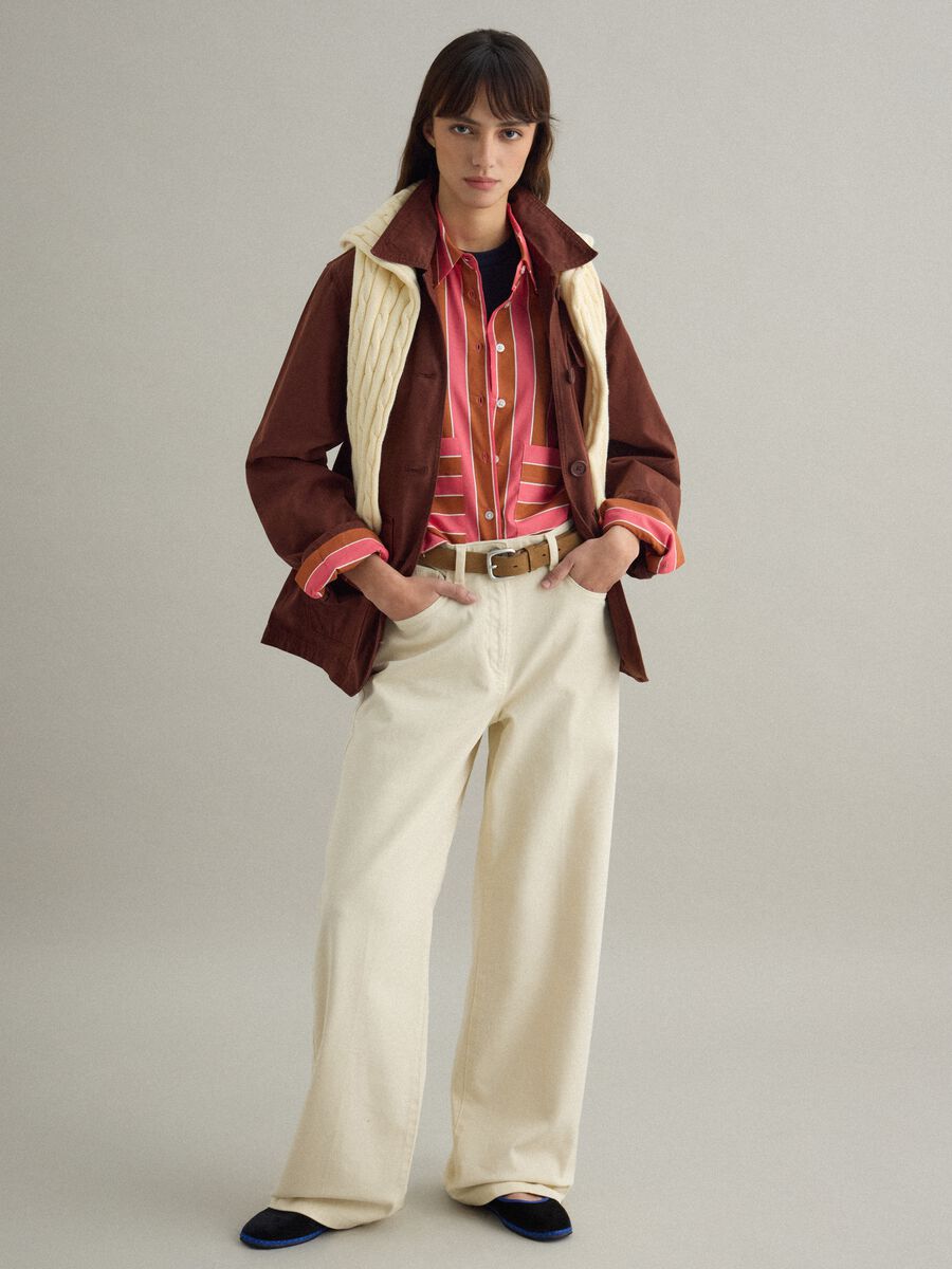 Brown pure cotton regular fit jacket with collar and buttons_2