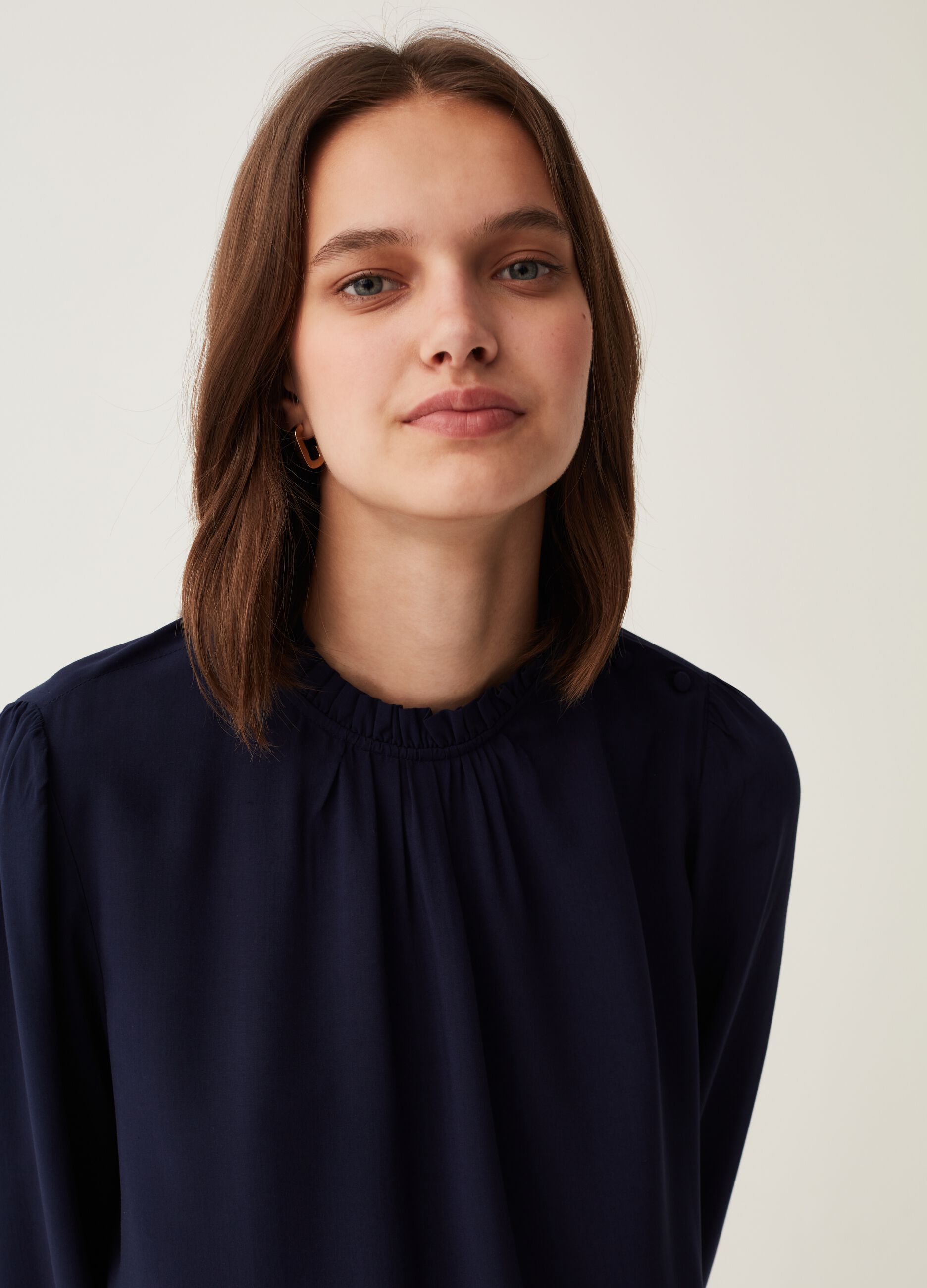 Blusa a maniche lunghe in viscosa_1