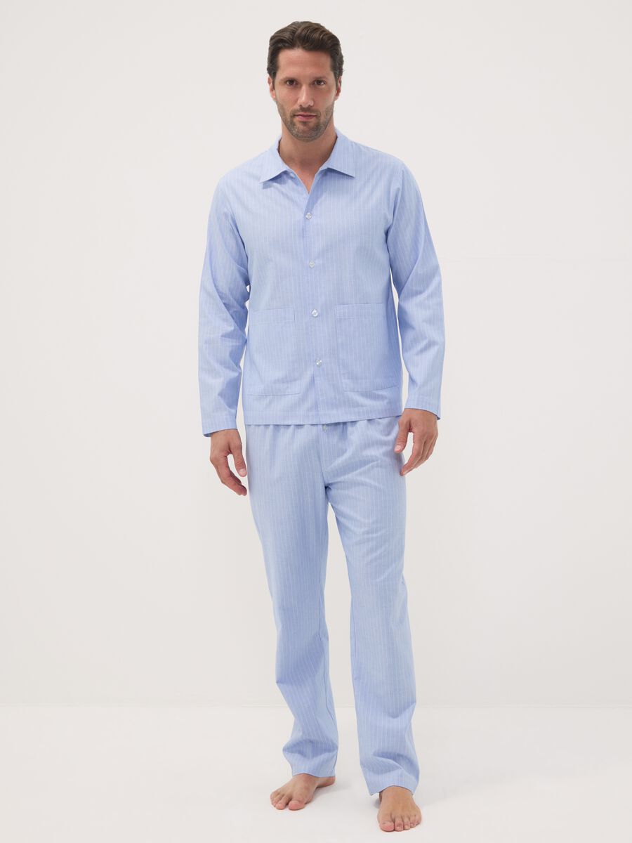 Pigiama azzurro a righe in puro cotone organico con colletto_0